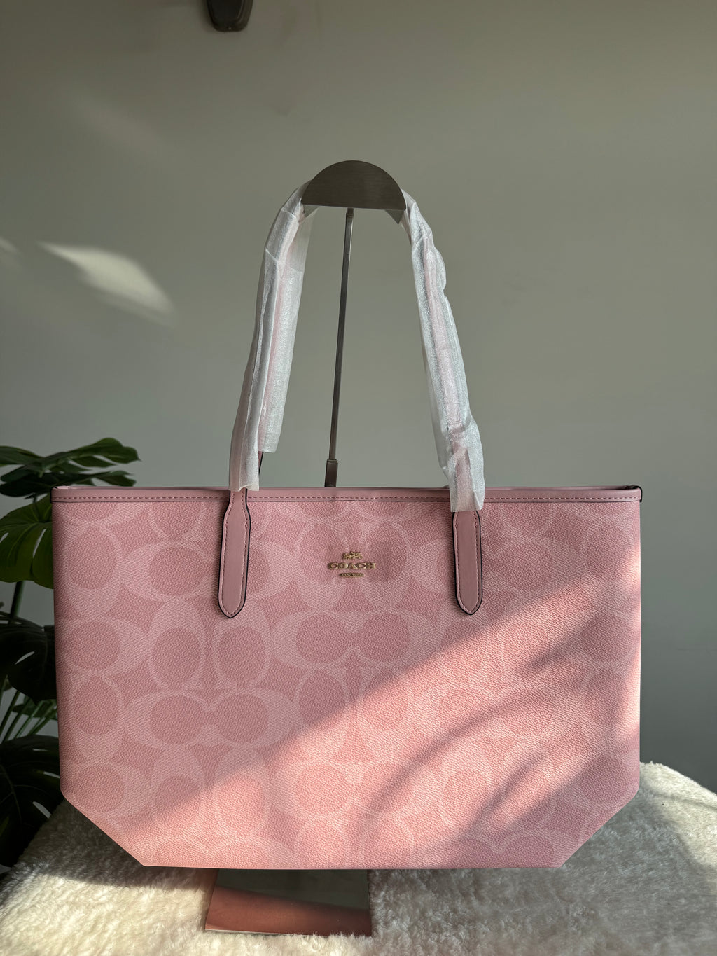 COACH Pink Tote Bag EXTREMELY PREMIUM with FREE Pink Cherry Bag Charm - BOX PACKING
