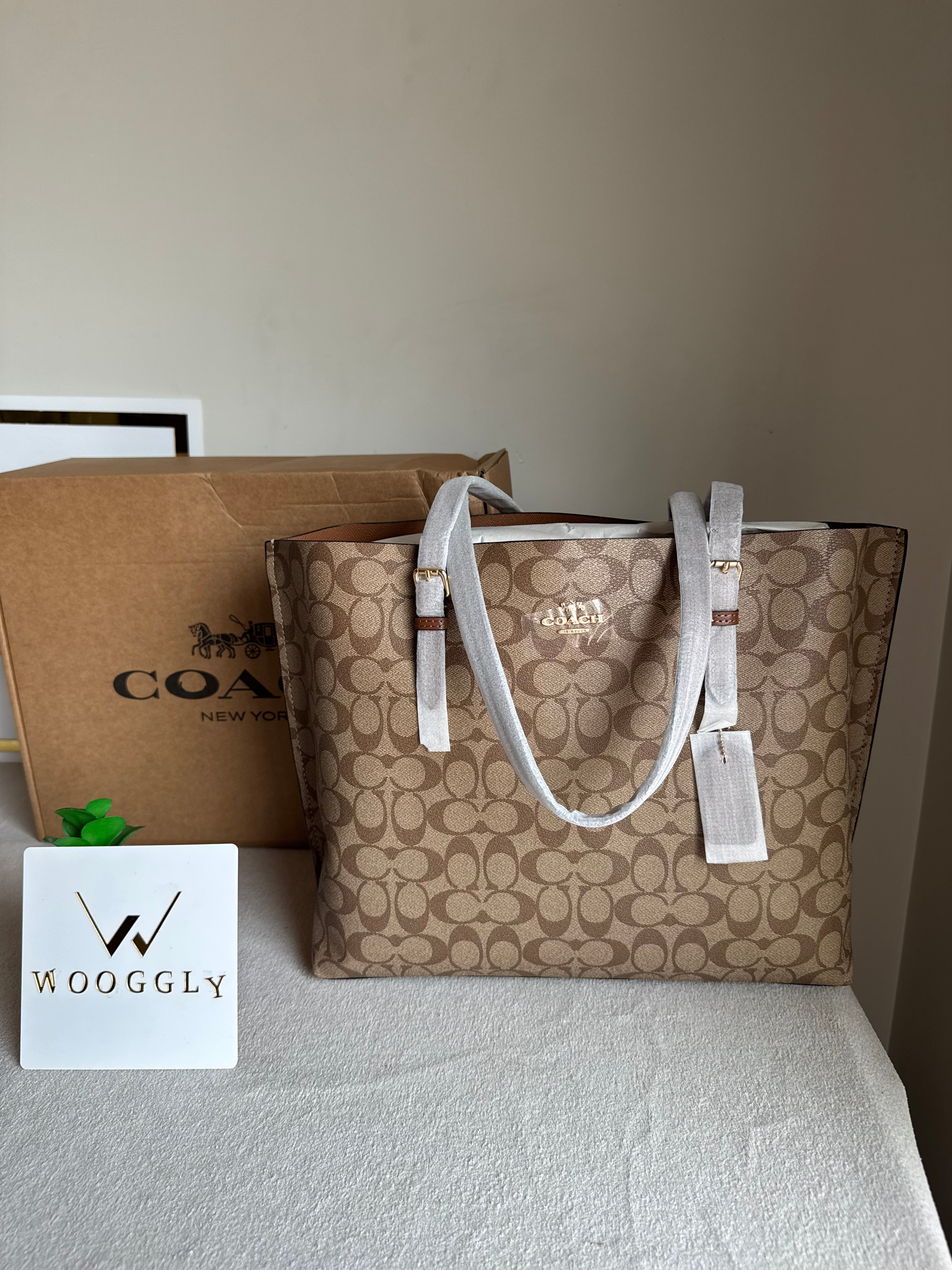 EXTREMELY PREMIUM COACH Mollie Tote Bag - Signature Apricot Brown (BOX PACKING)