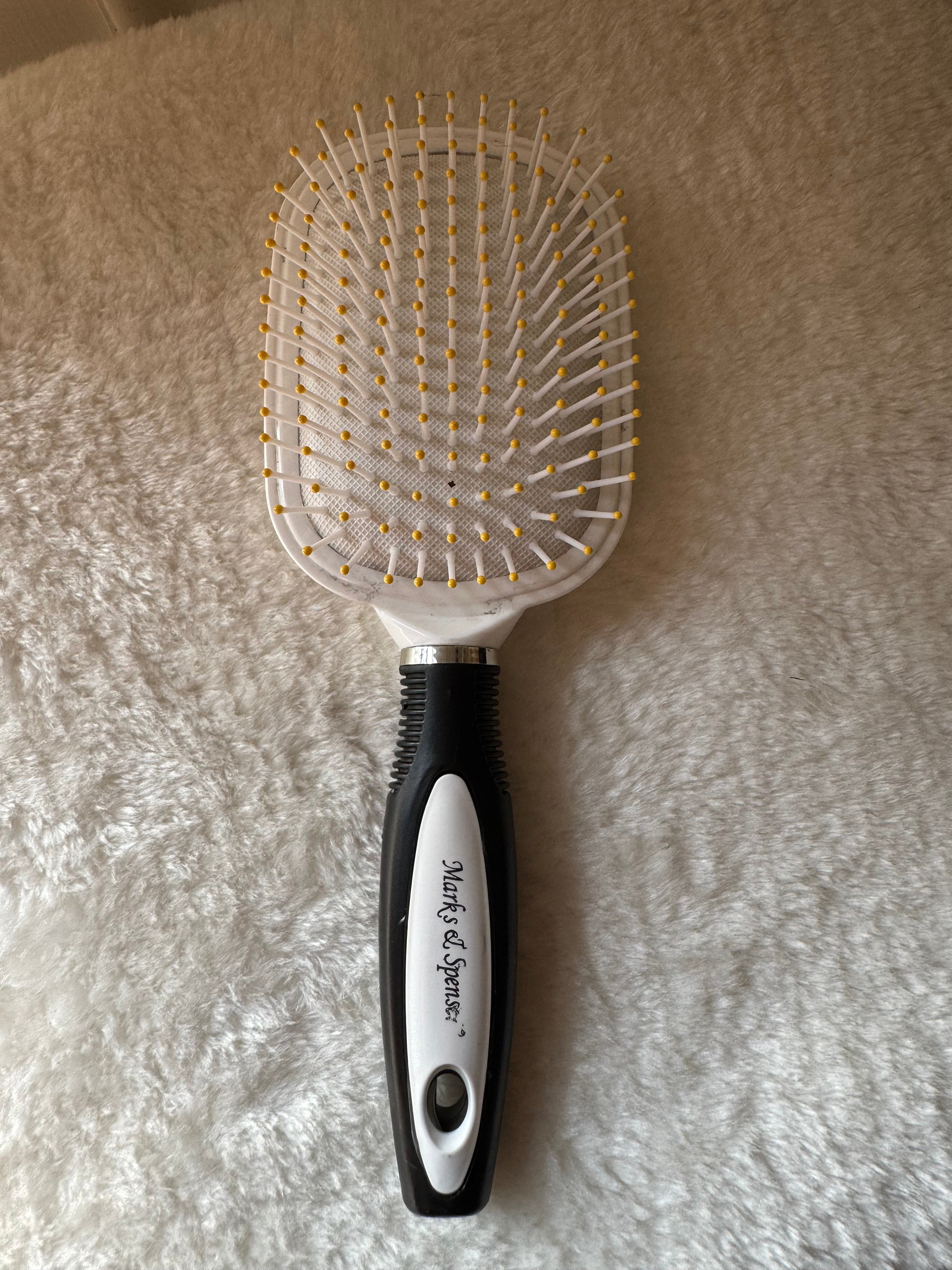 White & Black Softest Hair Brush