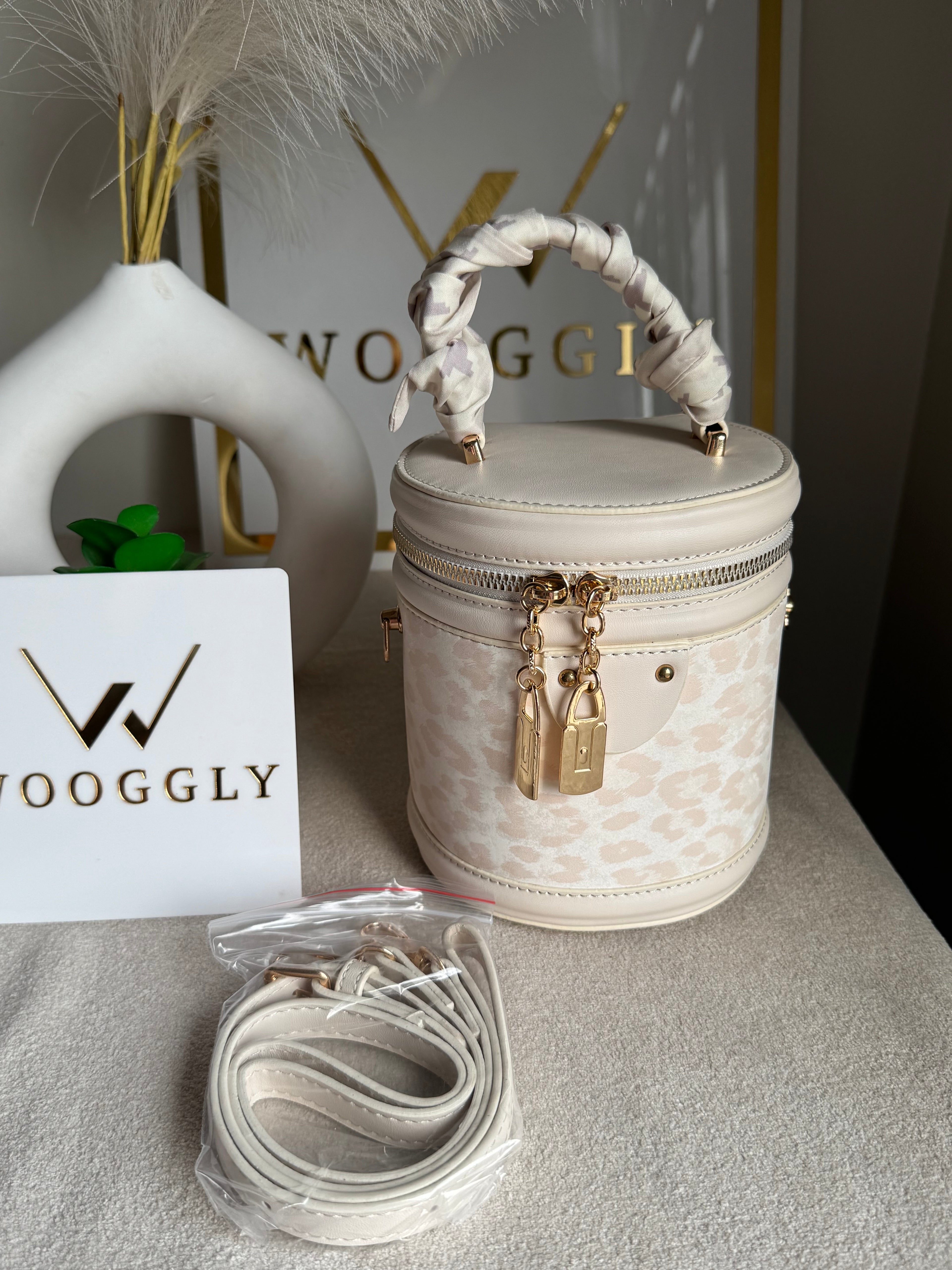 Cutest Crossbody Bag / Makeup Box White