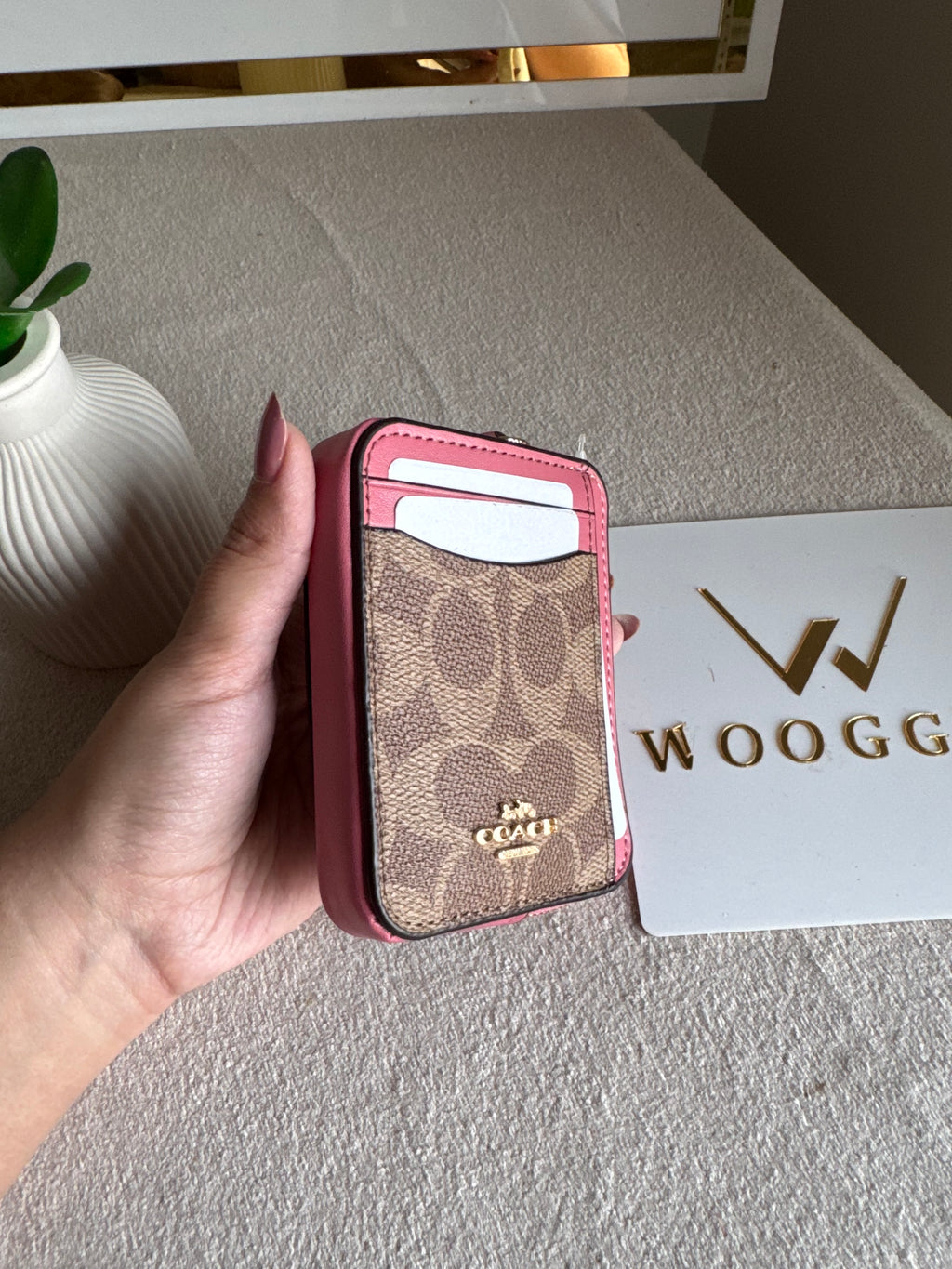 Coach Zip Card Case - Signature Apricot with Pink