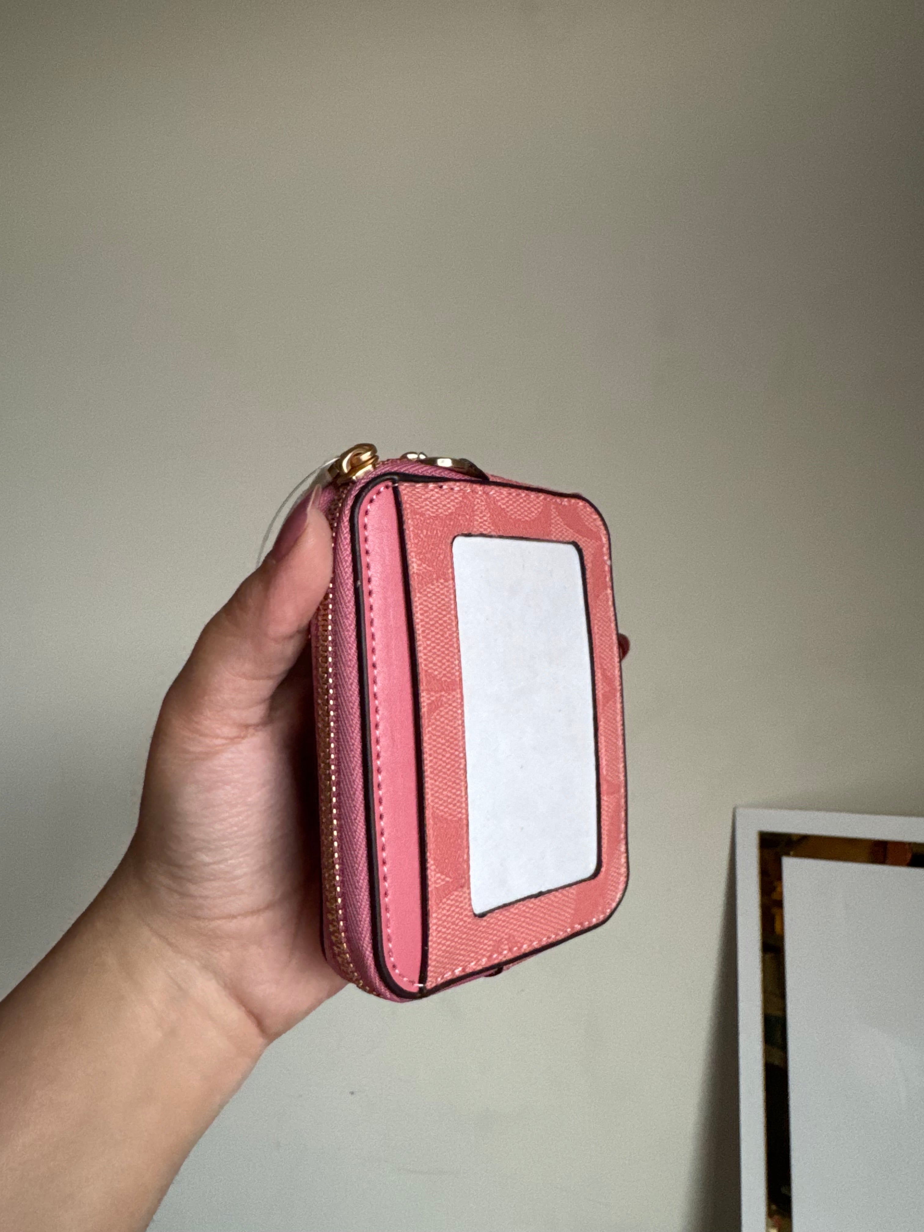 Coach Zip Card Case - Signature Pink