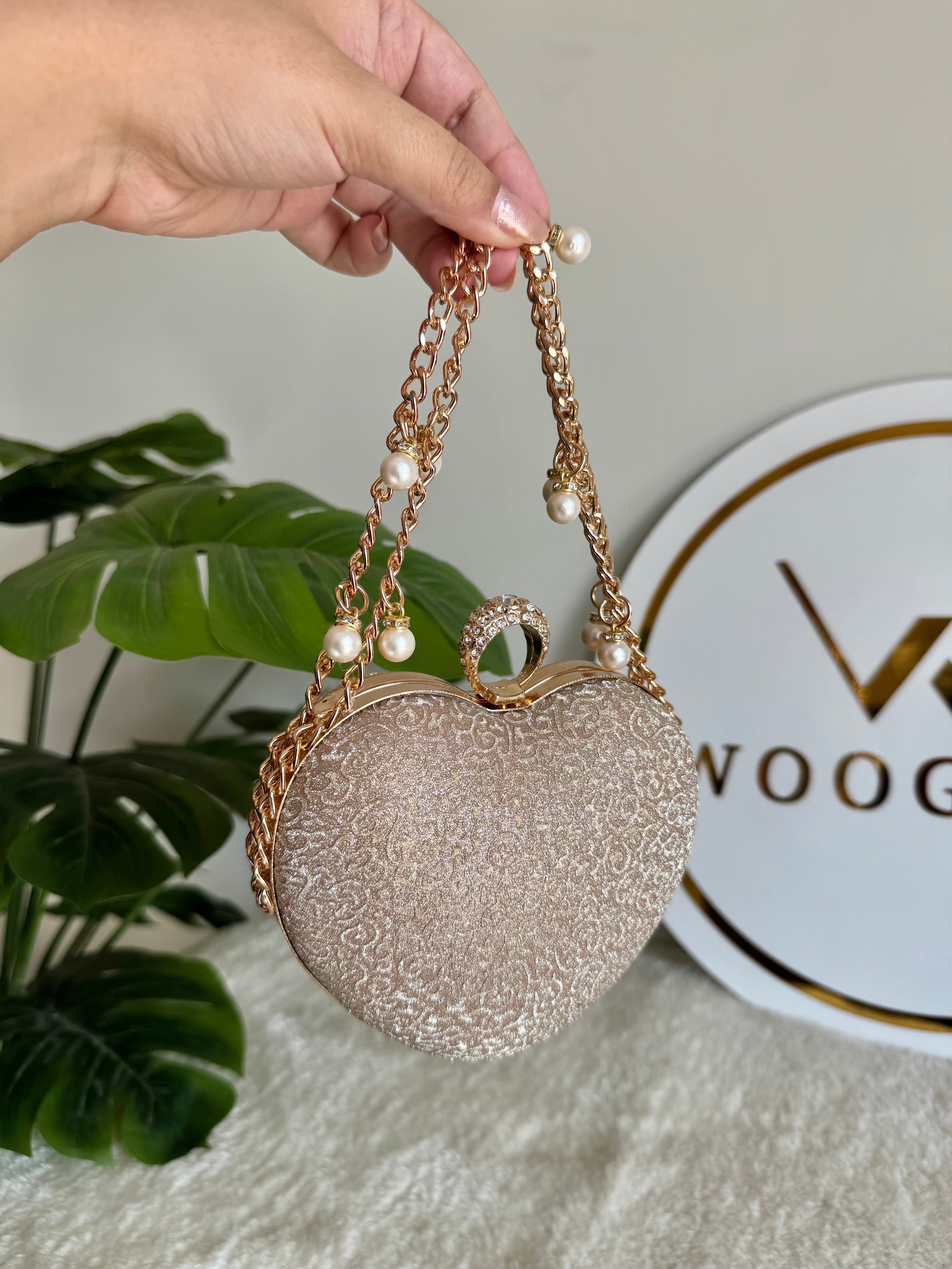 Heart Luxury Clutch - Gold
