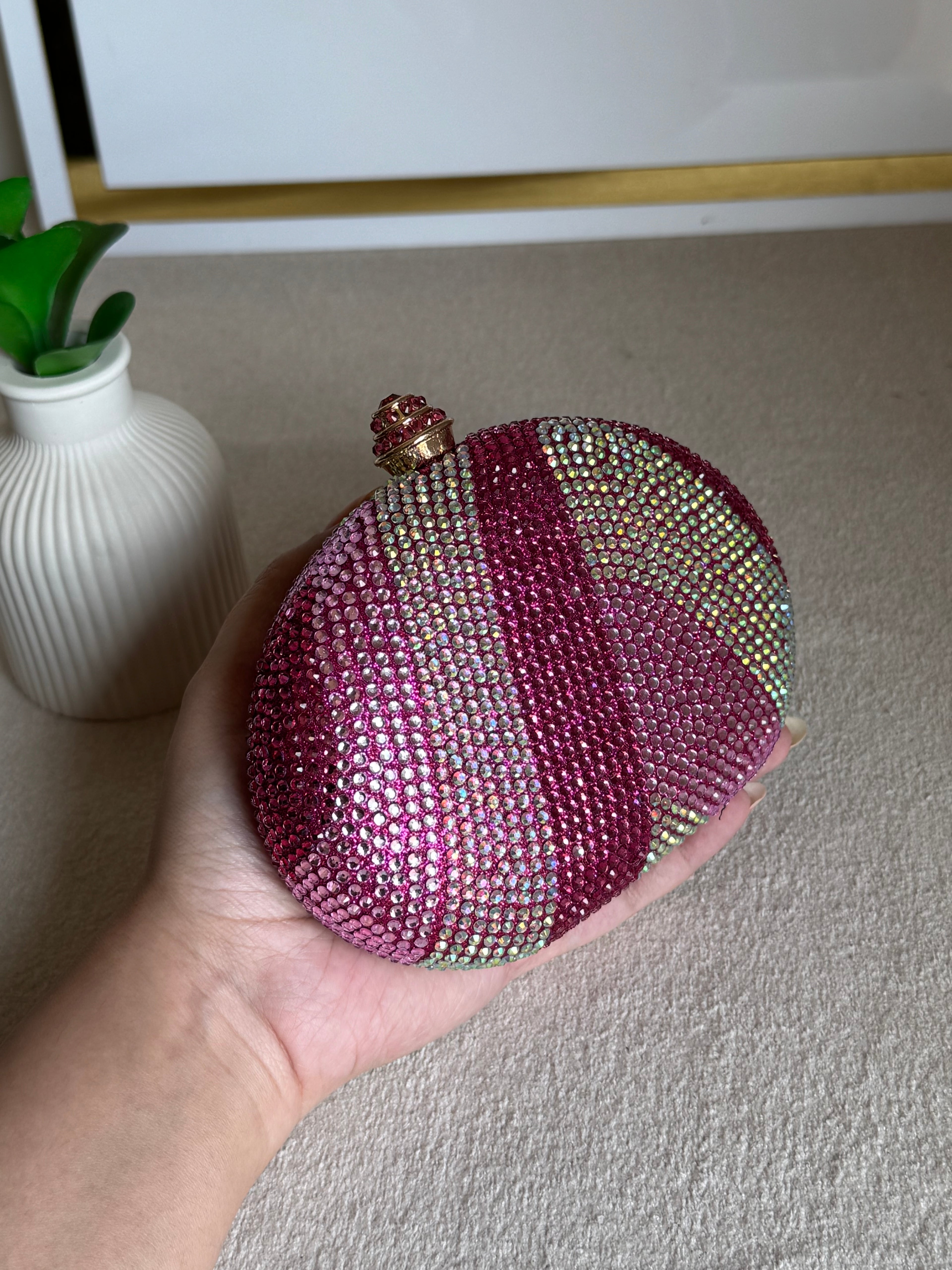 High Quality Luxe Statement Clutch - Pink