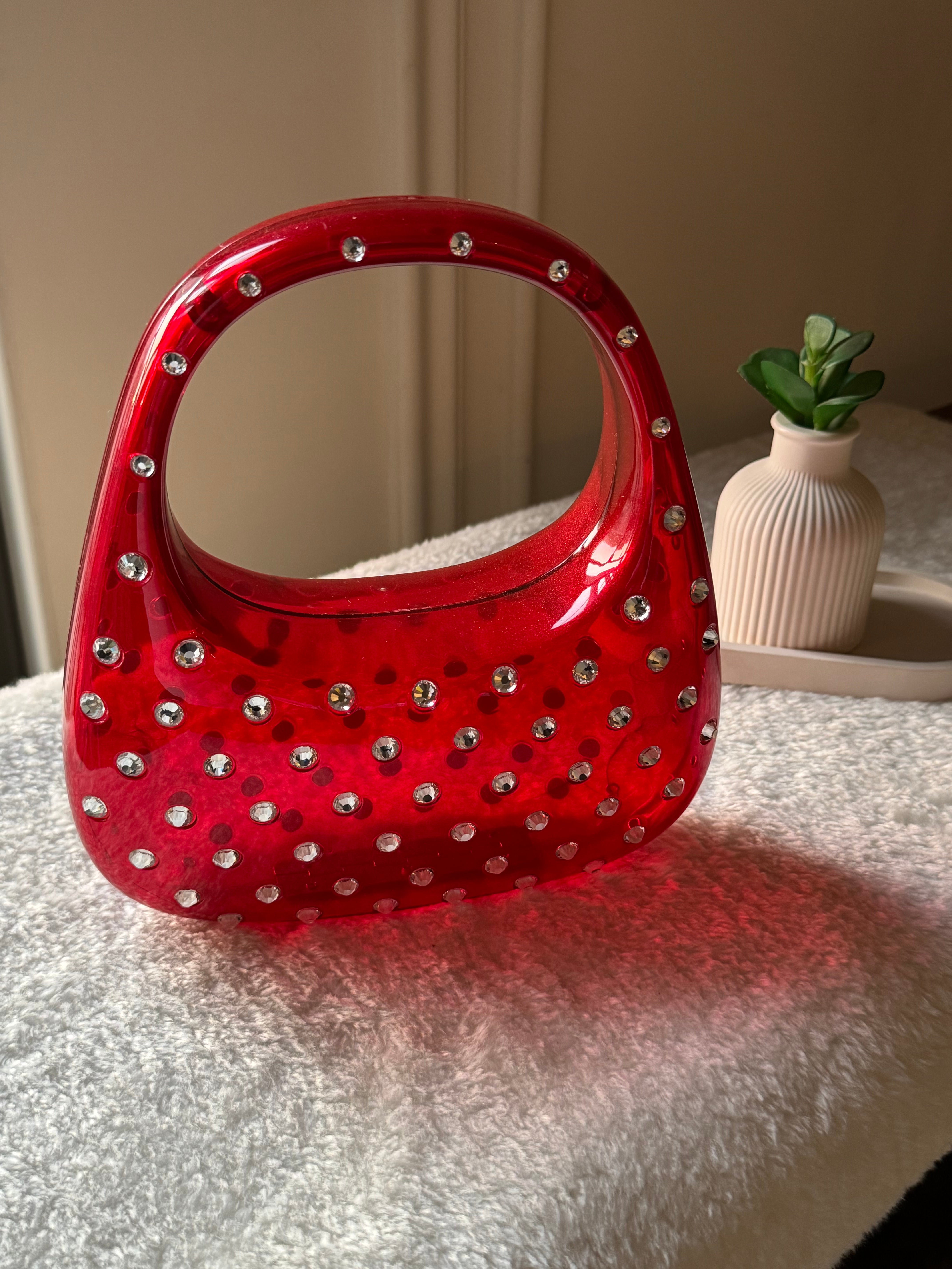 Glimmer Clutch (Red) with Long Chain