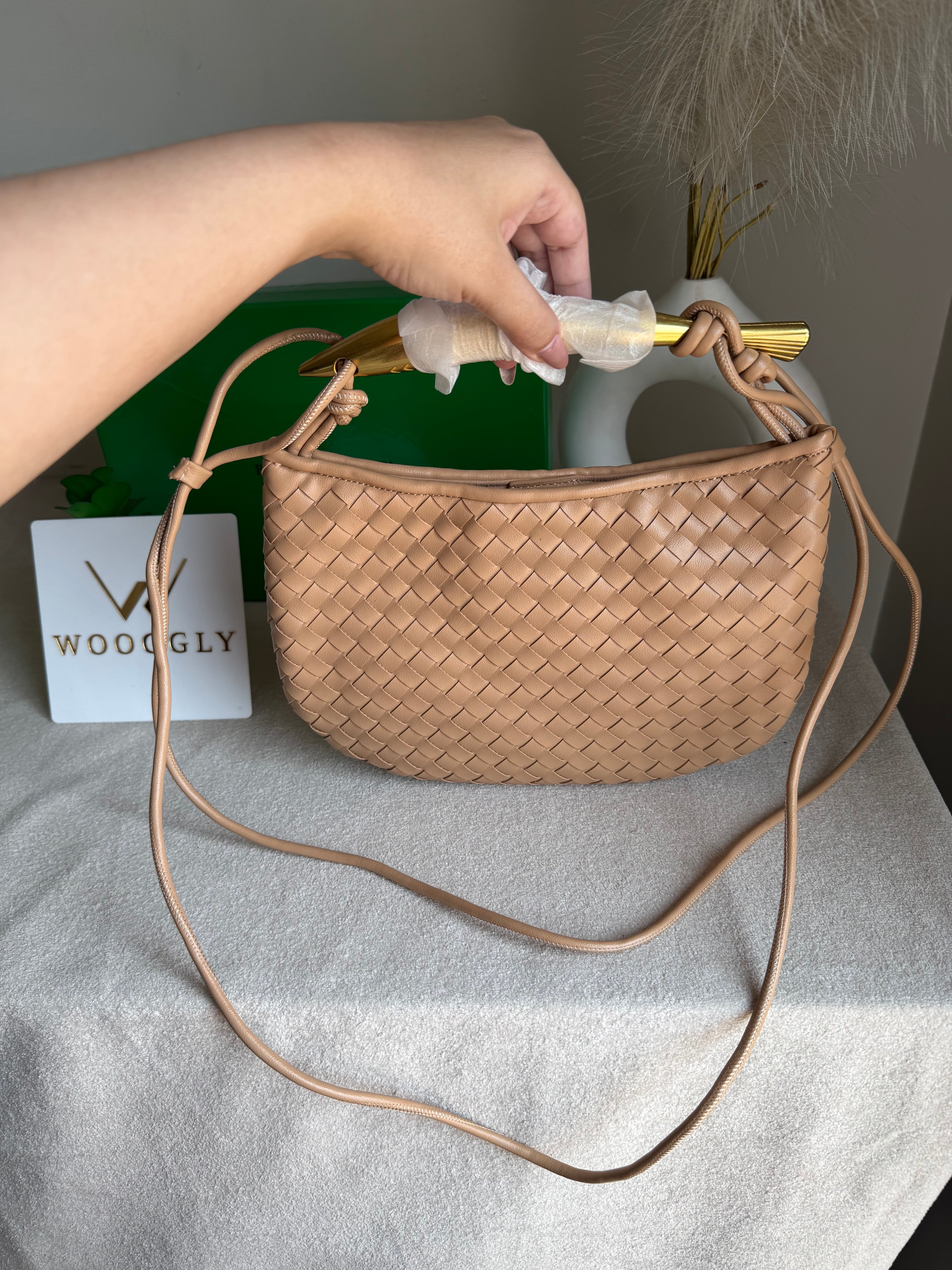 Bottega Veneta New Arrival - Beige
