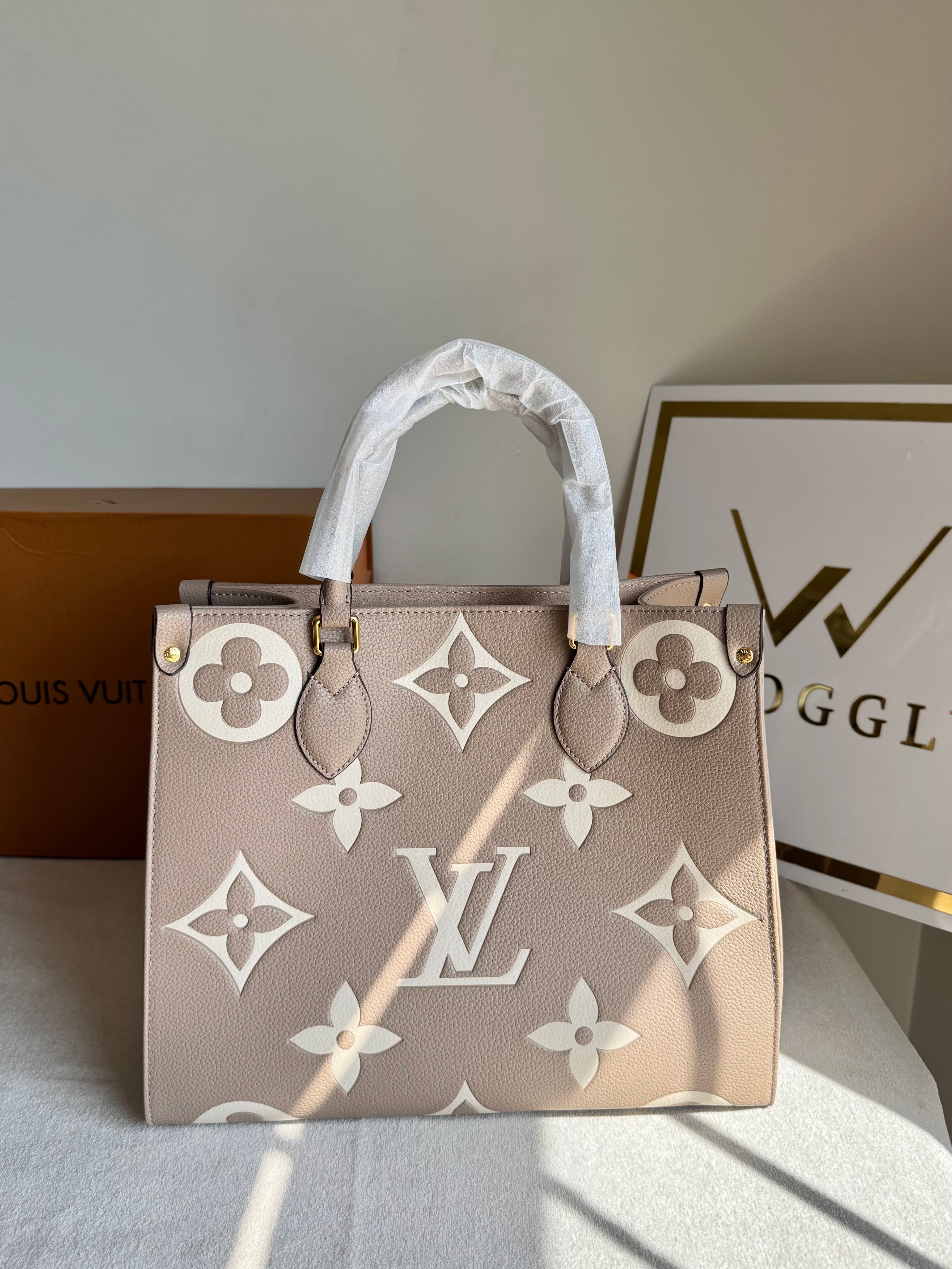 LV On The Go Tote Bag - Beige & Cream (BOX PACKING)