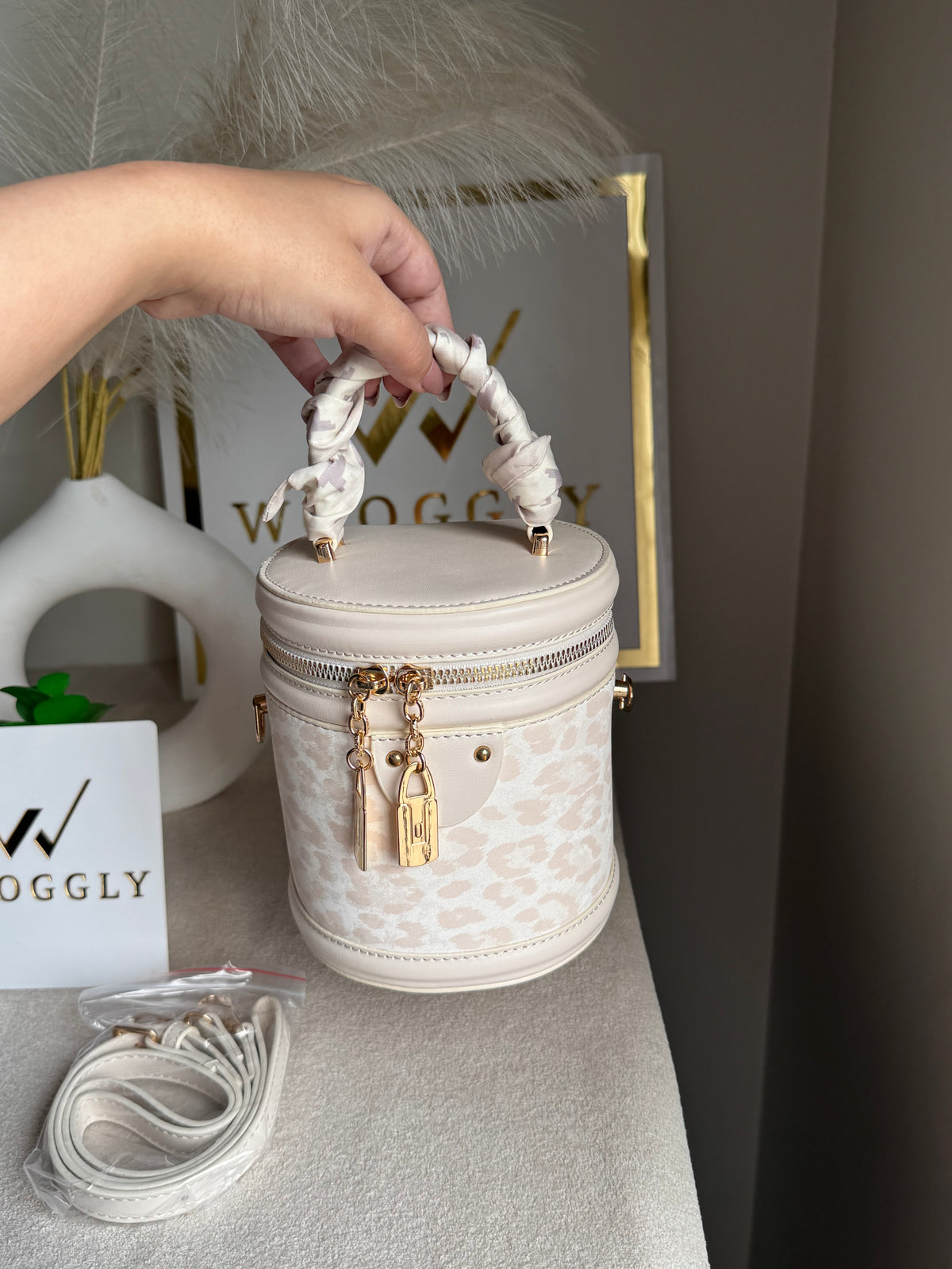 Cutest Crossbody Bag / Makeup Box White