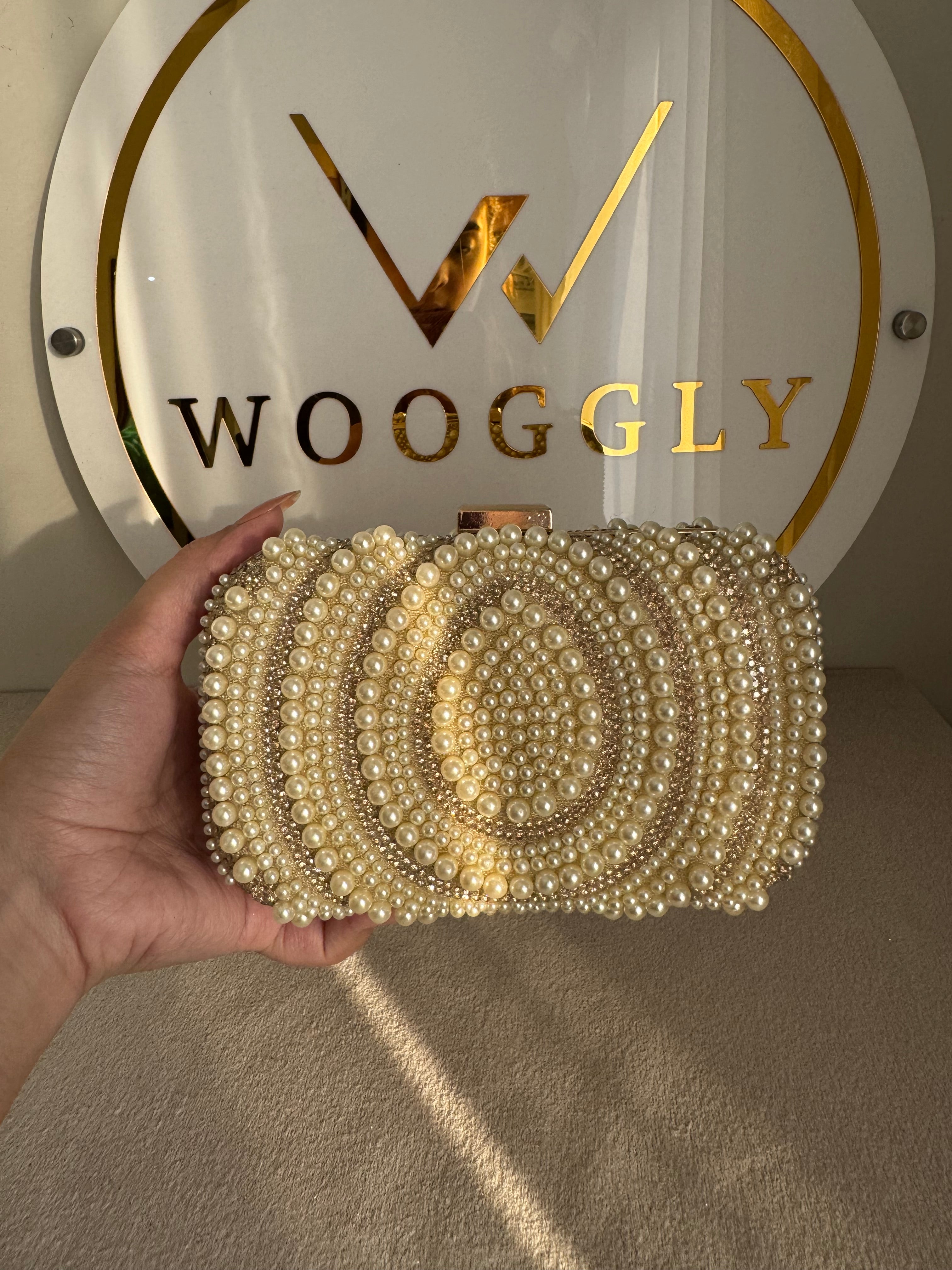 Chic Pearl Clutch