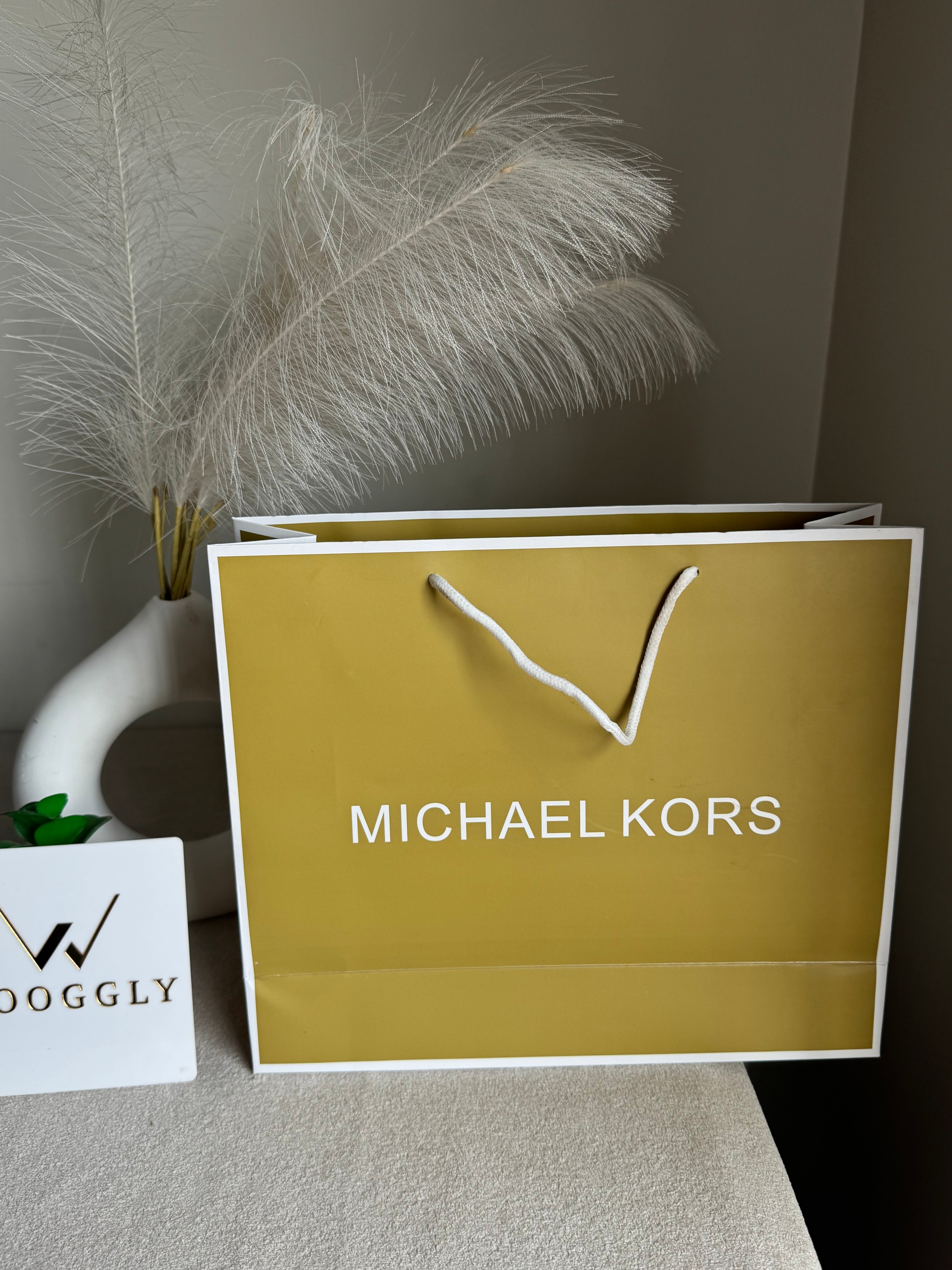 Gift Bag - Michael Kors - Medium (ONLY FOR PICK UP OR INDRIVE CUSTOMERS IN LAHORE)