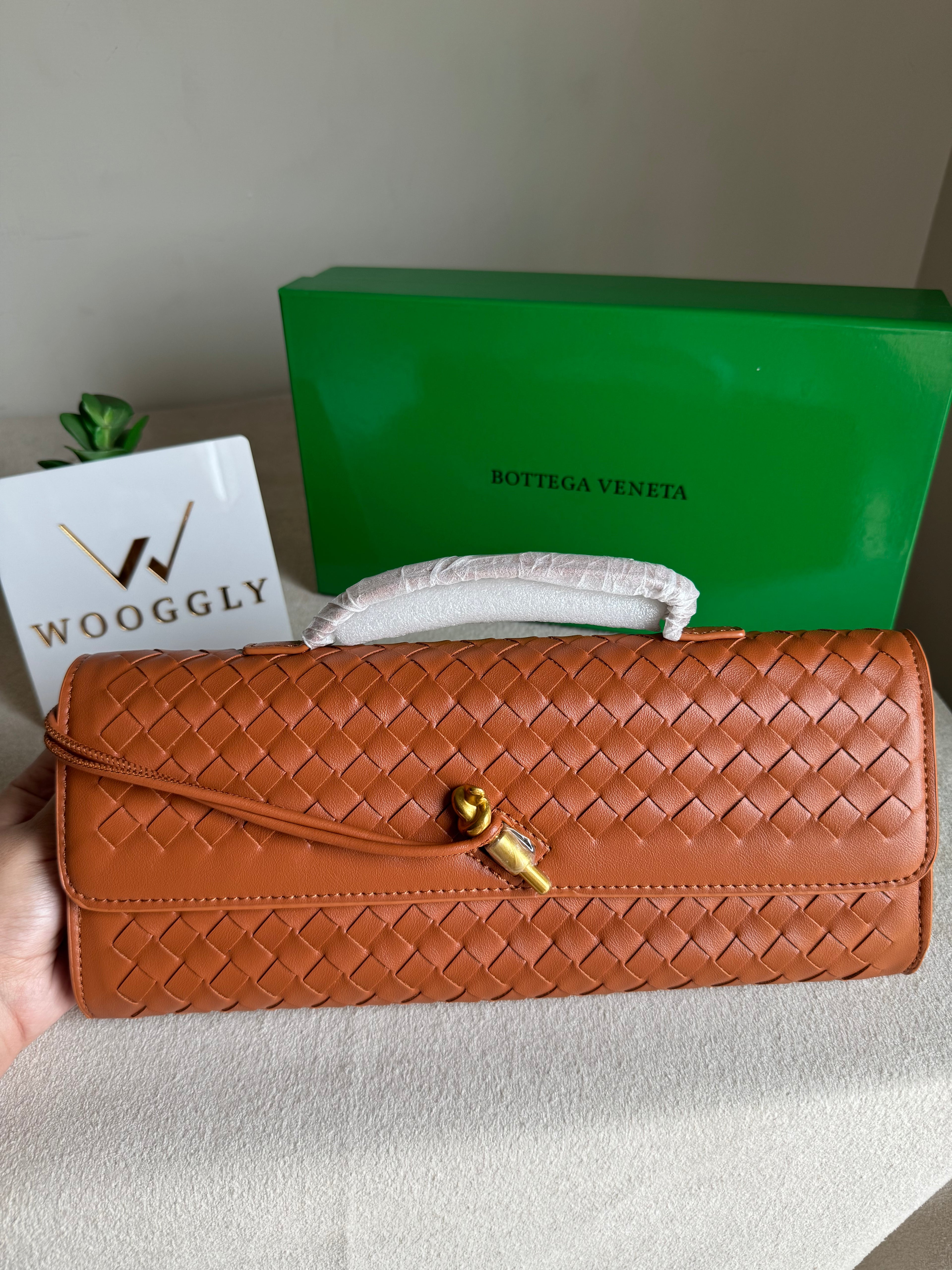 Premium Bottega Veneta Viral Bag with BOX Packing - Brown