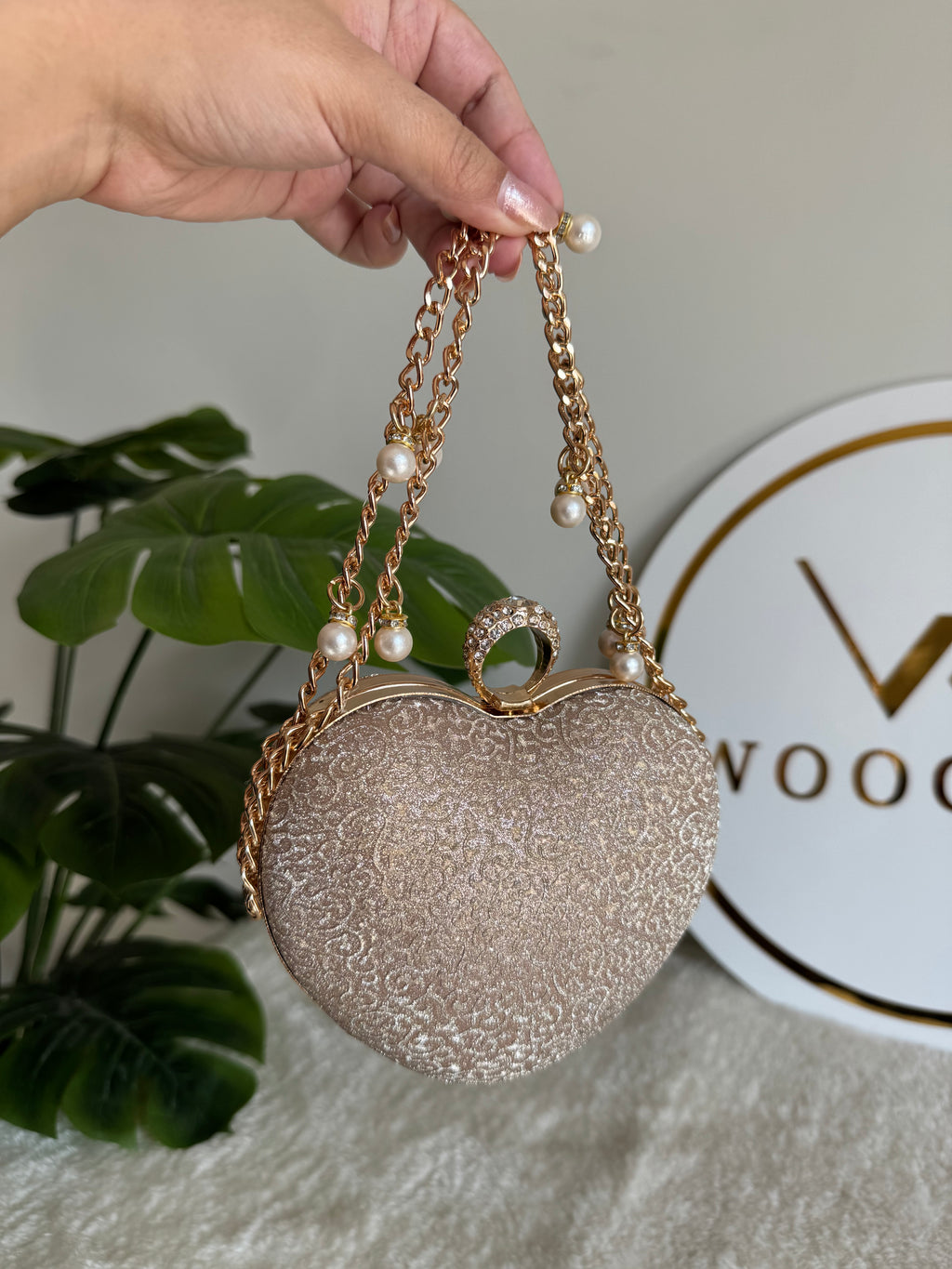 Heart Luxury Clutch - Gold