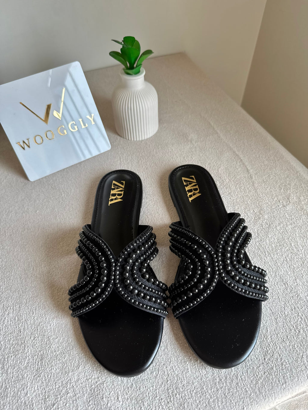 Zara Pearl Slides - Black