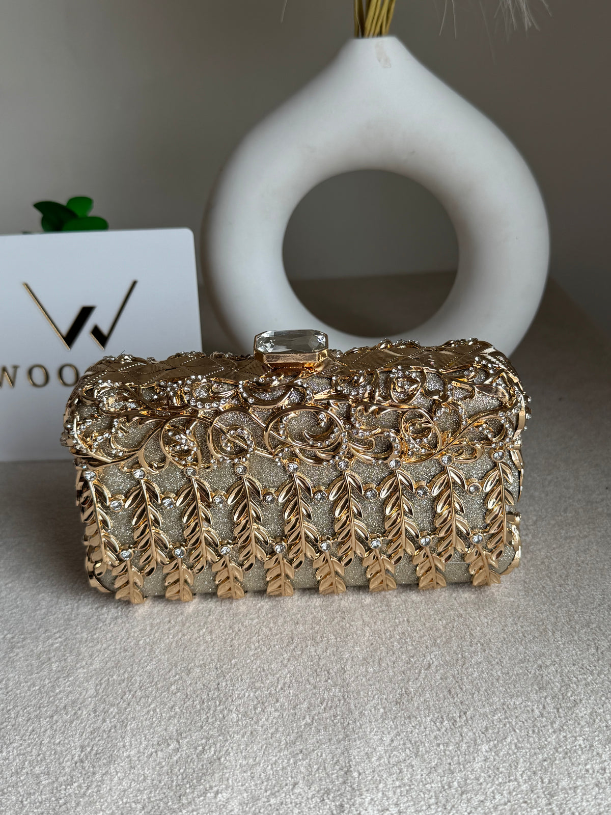 Amour Clutch Champagne Metal