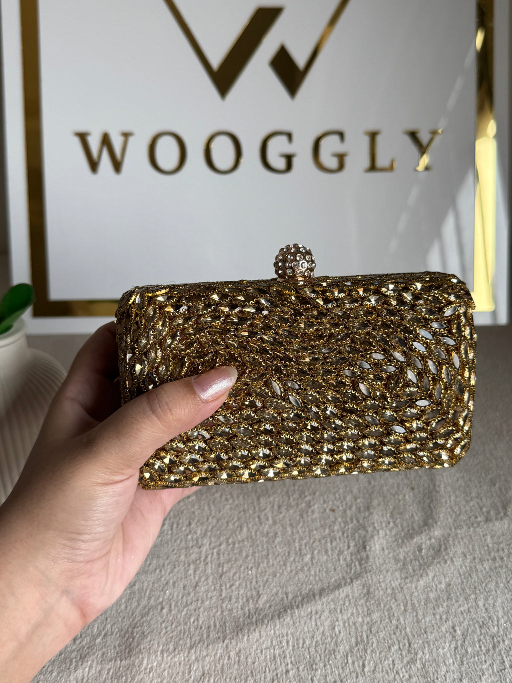Alyzeh Clutch (Gold)