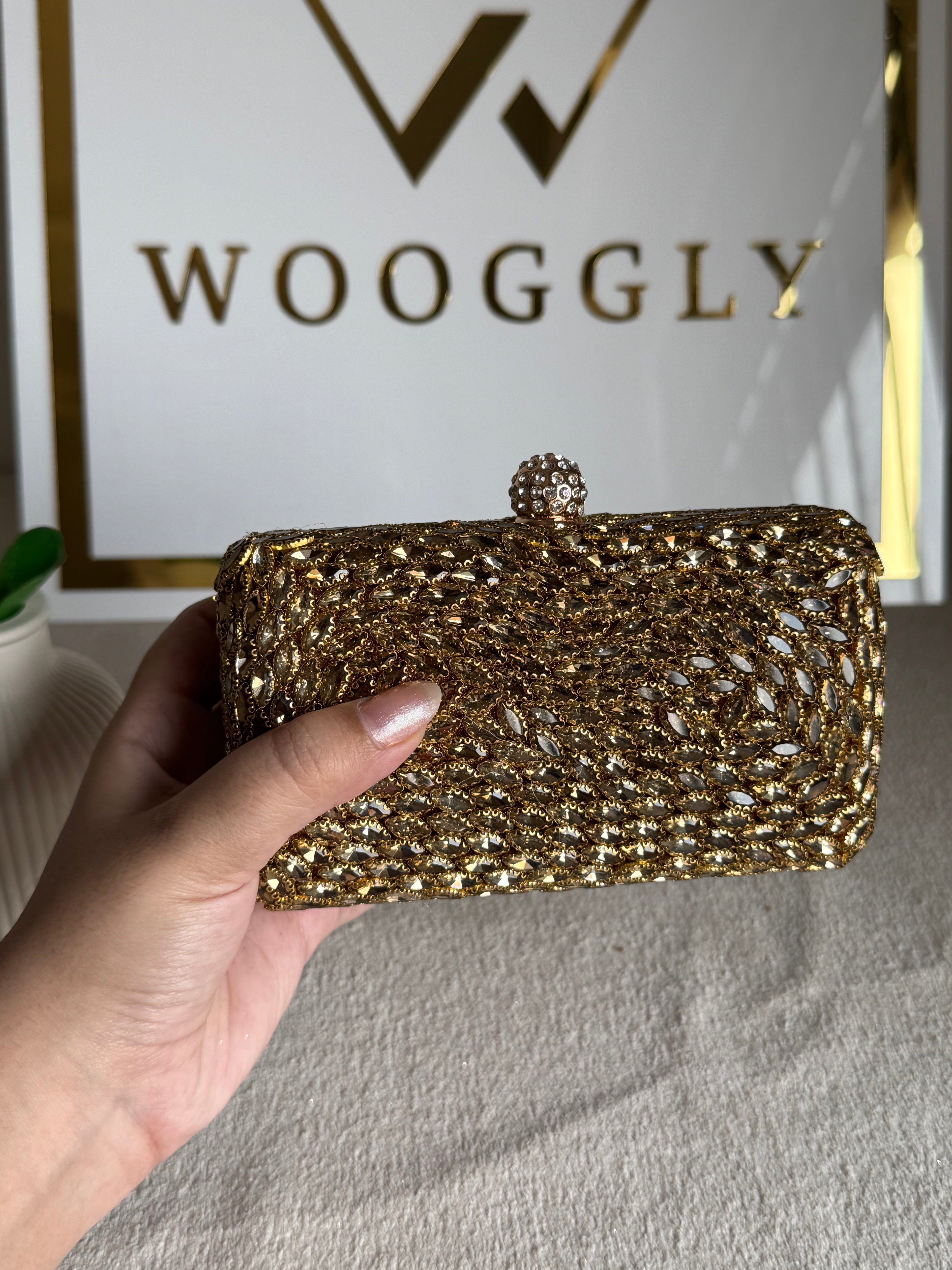 Alyzeh Clutch (Gold)