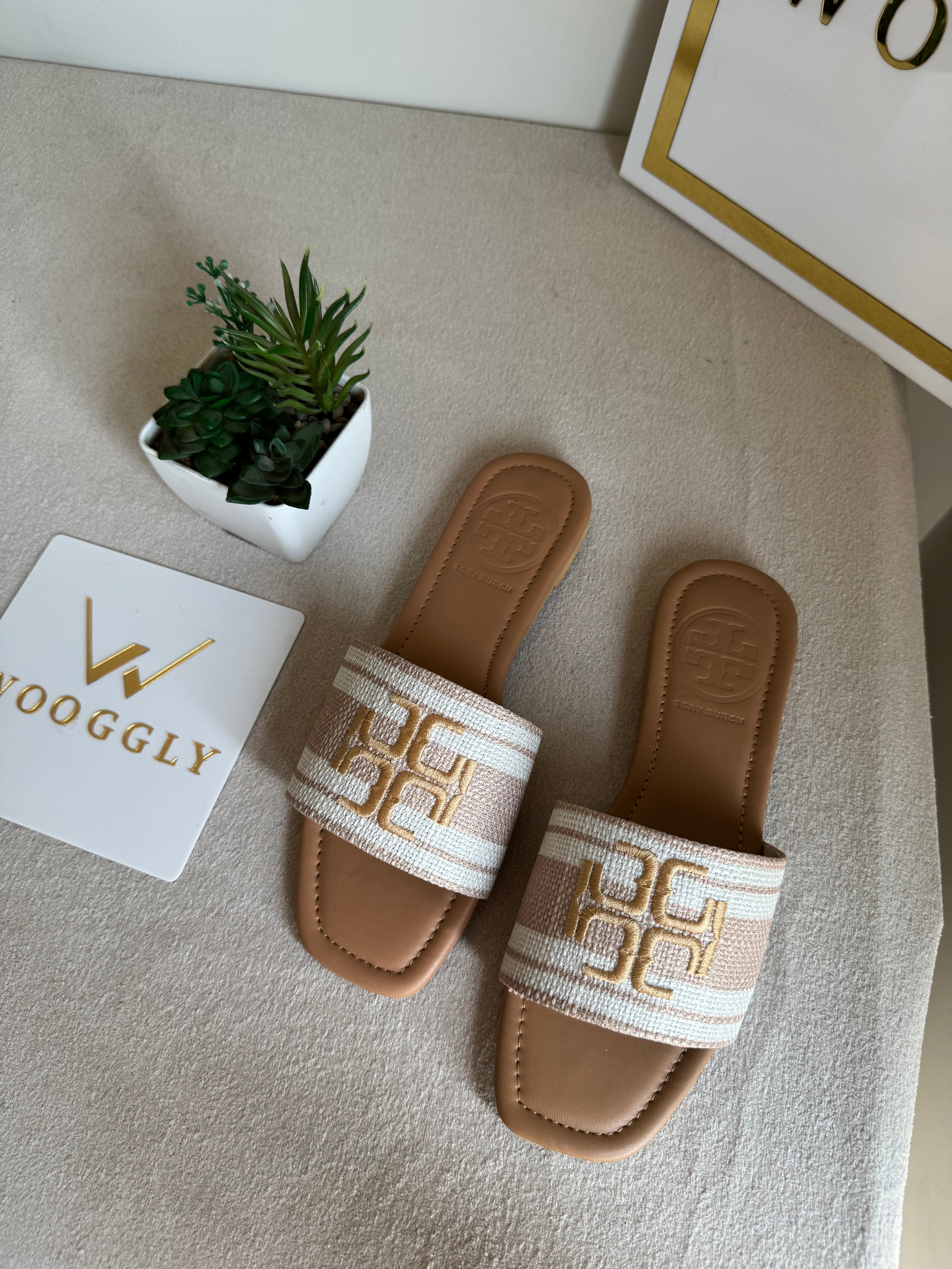 Tory Burch Nyra Slides - Beige