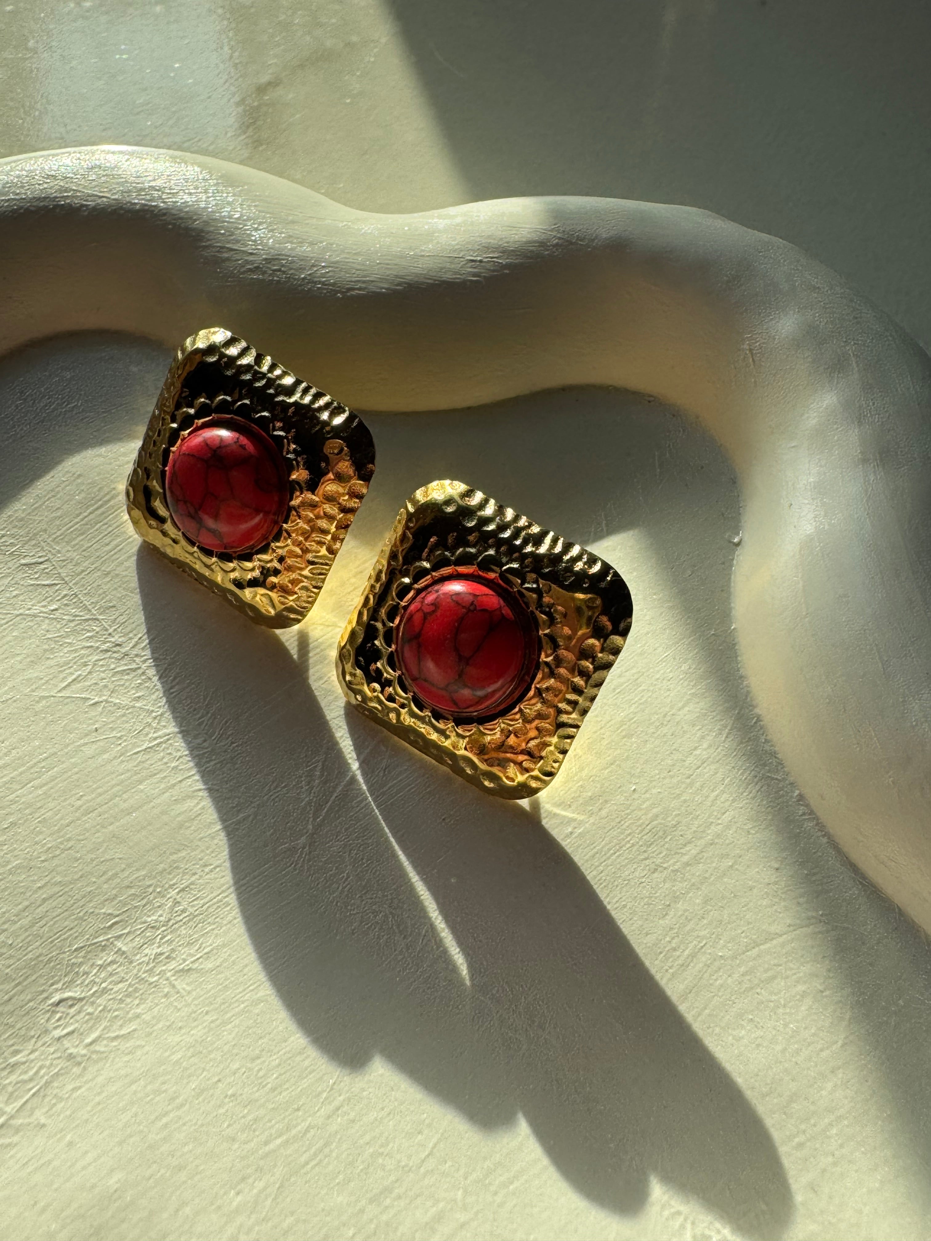 NightFall - Gold & Red