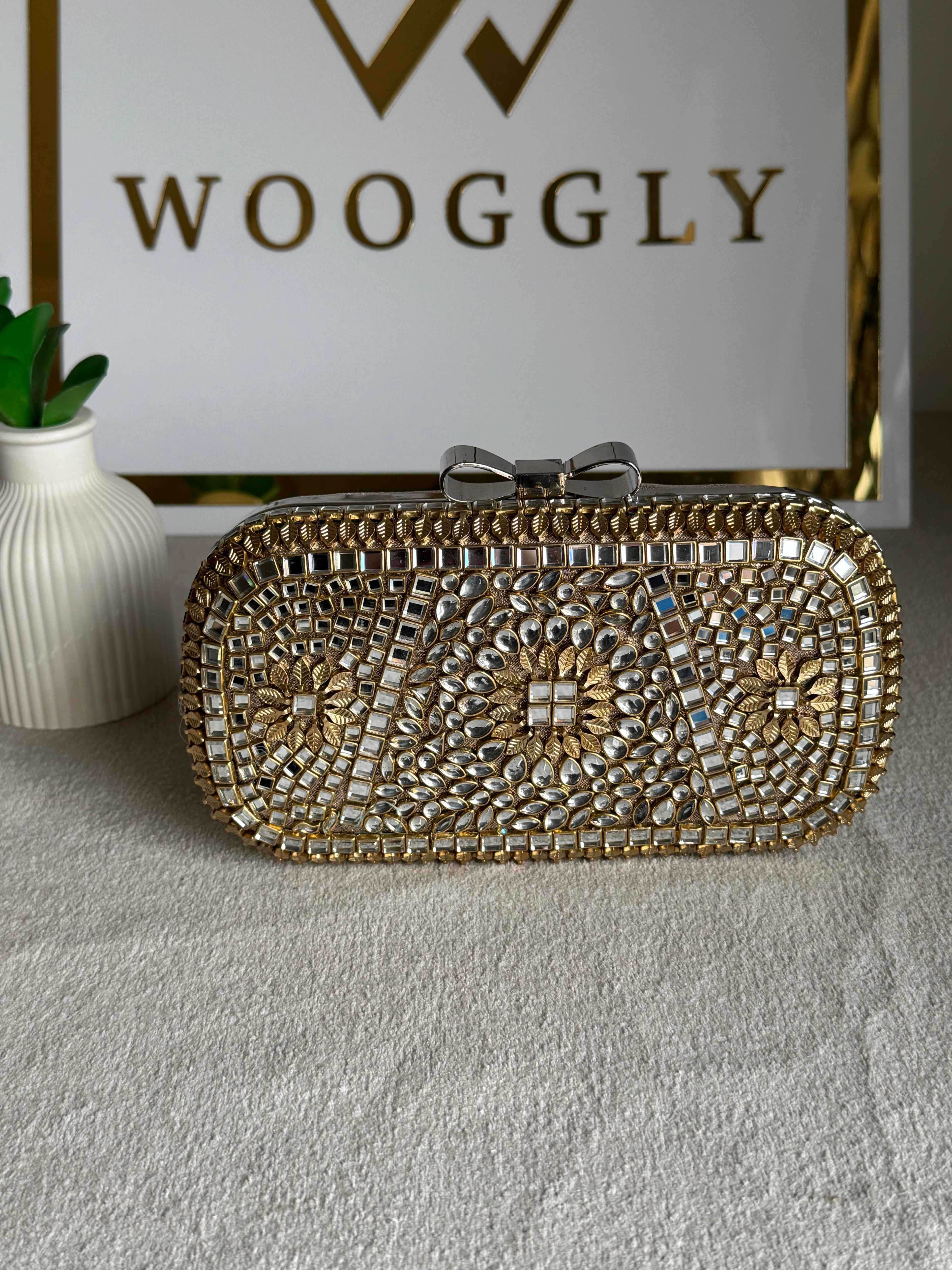 Mahe e Noor Kundan Clutch