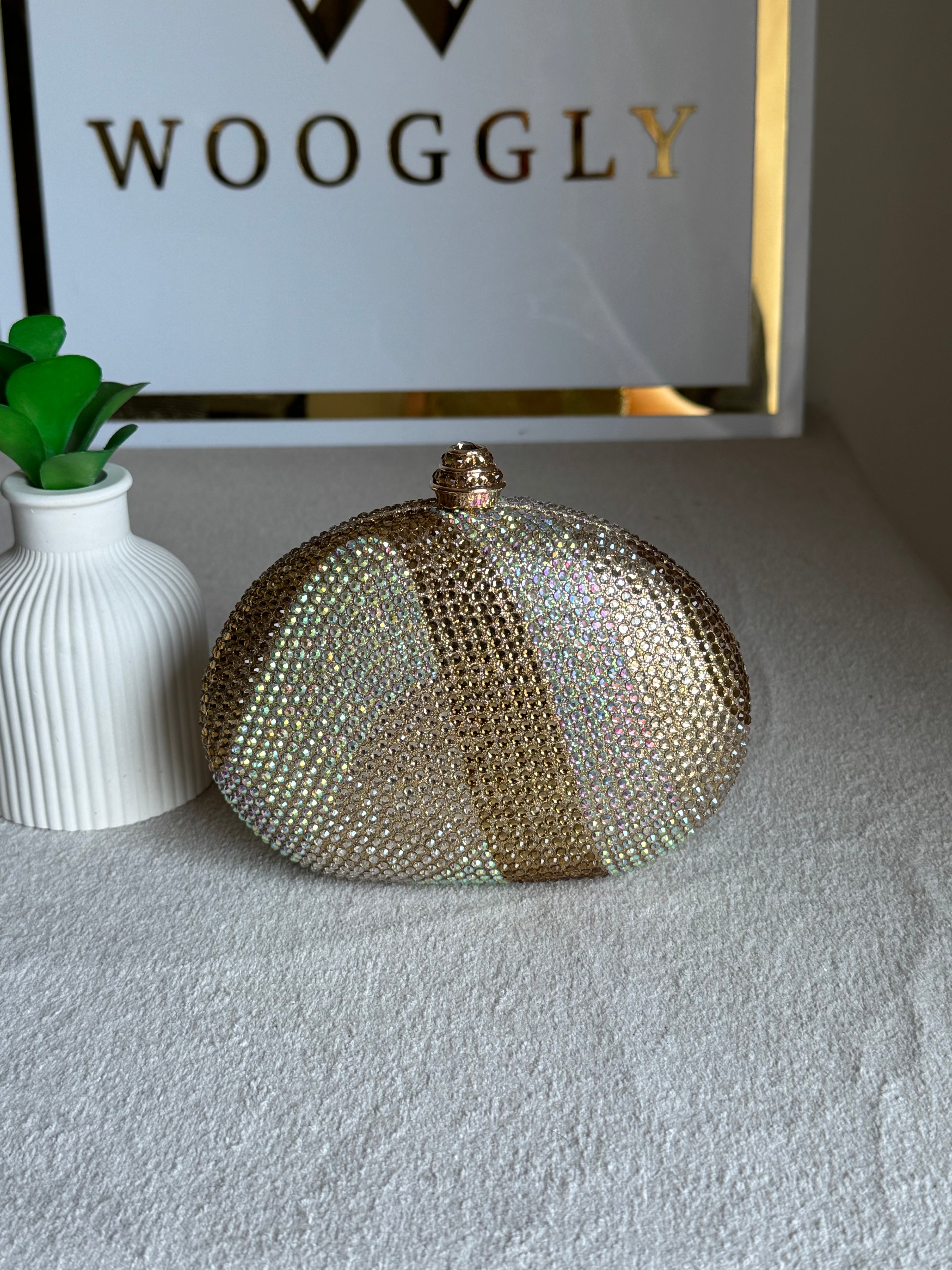 High Quality Luxe Statement Clutch - Champagne