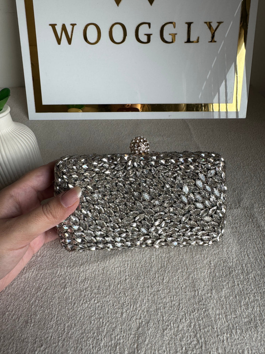 Alyzeh Clutch (Silver)