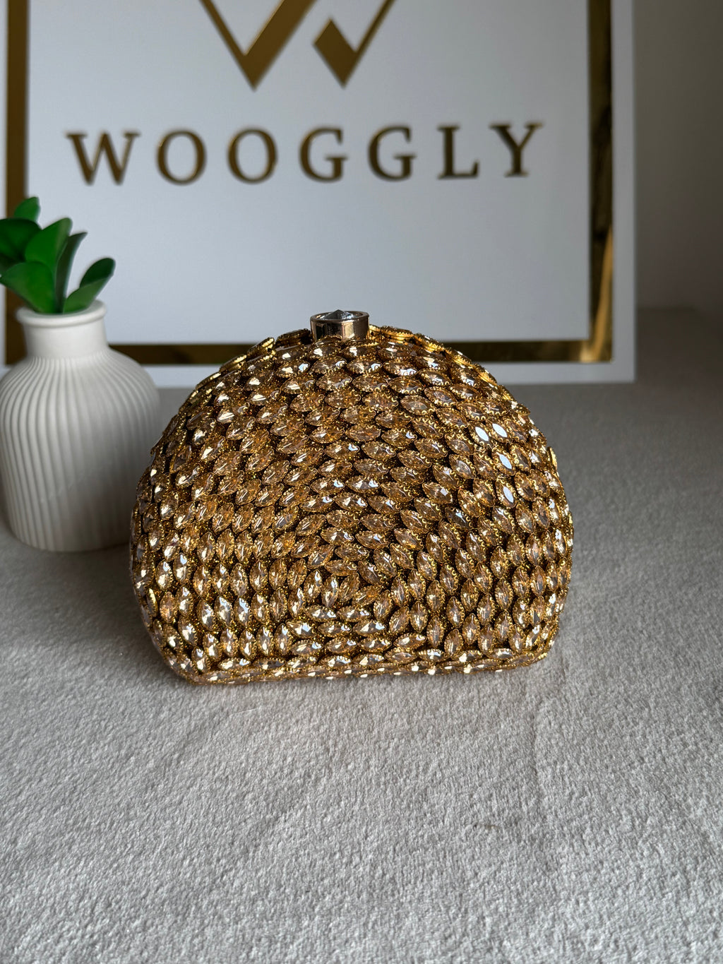 Zeenat Clutch (Gold)