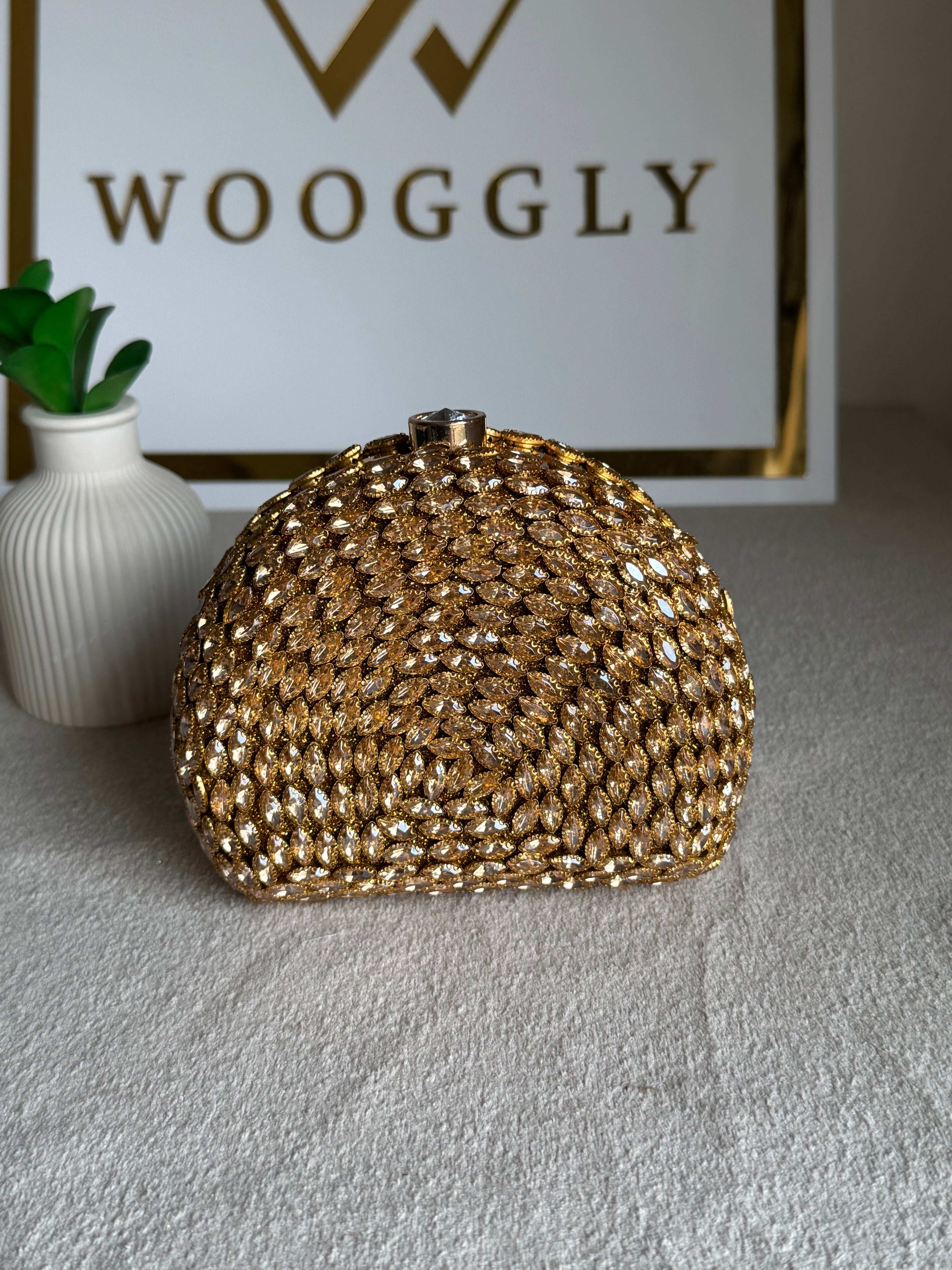 Zeenat Clutch (Gold)