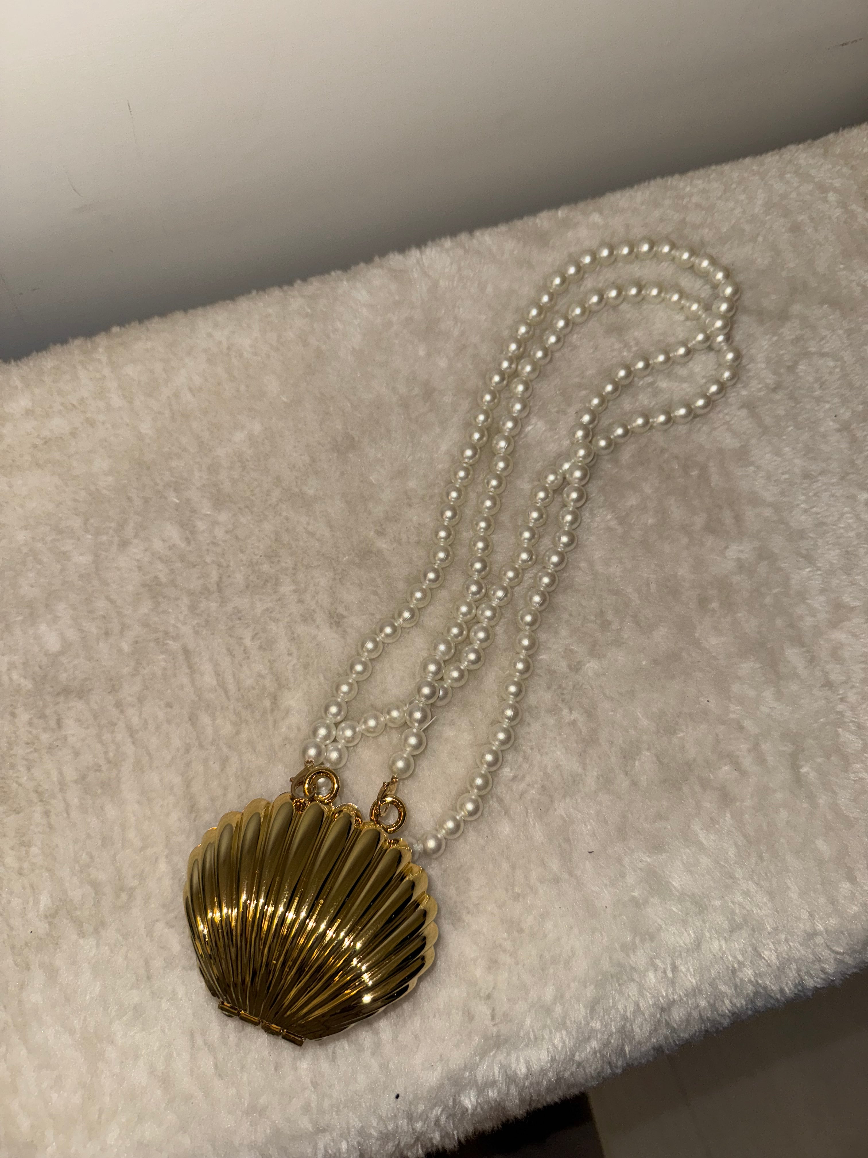 Shell Acrylic Clutch with Pearl Chain - Gold