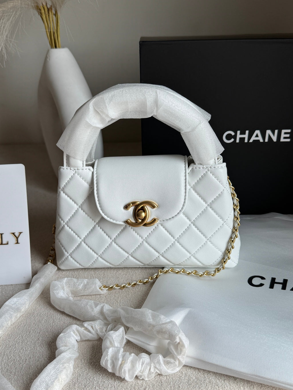 CH Premium Viral Quilted Bag – White with Box Packaging