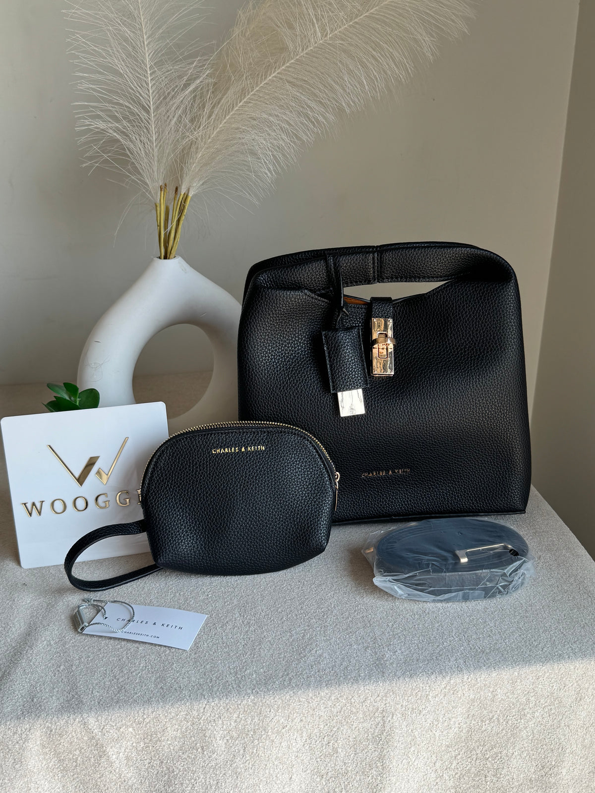 Premium C & K Bucket Bag with Small Pouch & PROPER PACKING Black