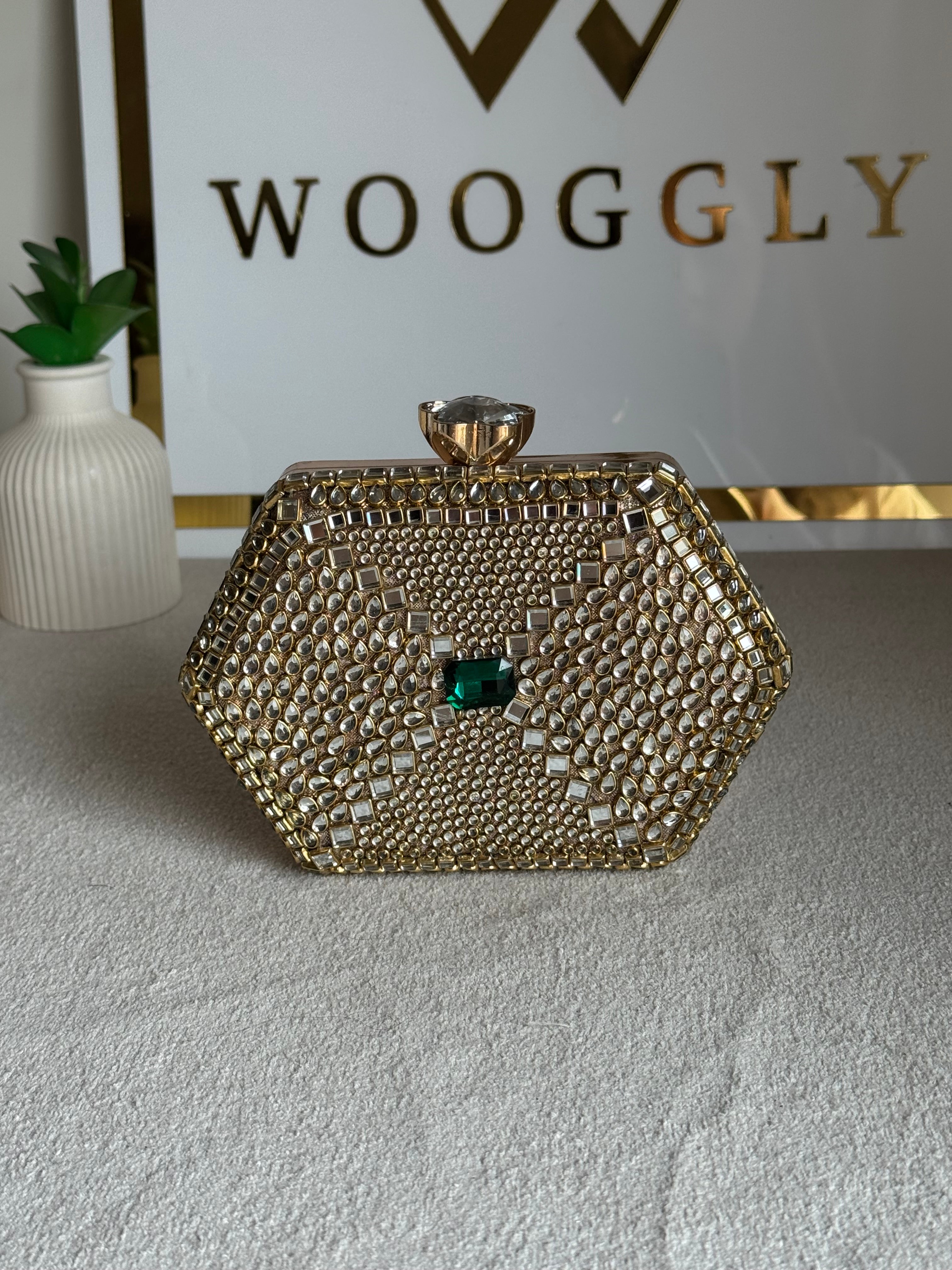 Gulnaar Kundan Clutch - Green Stone