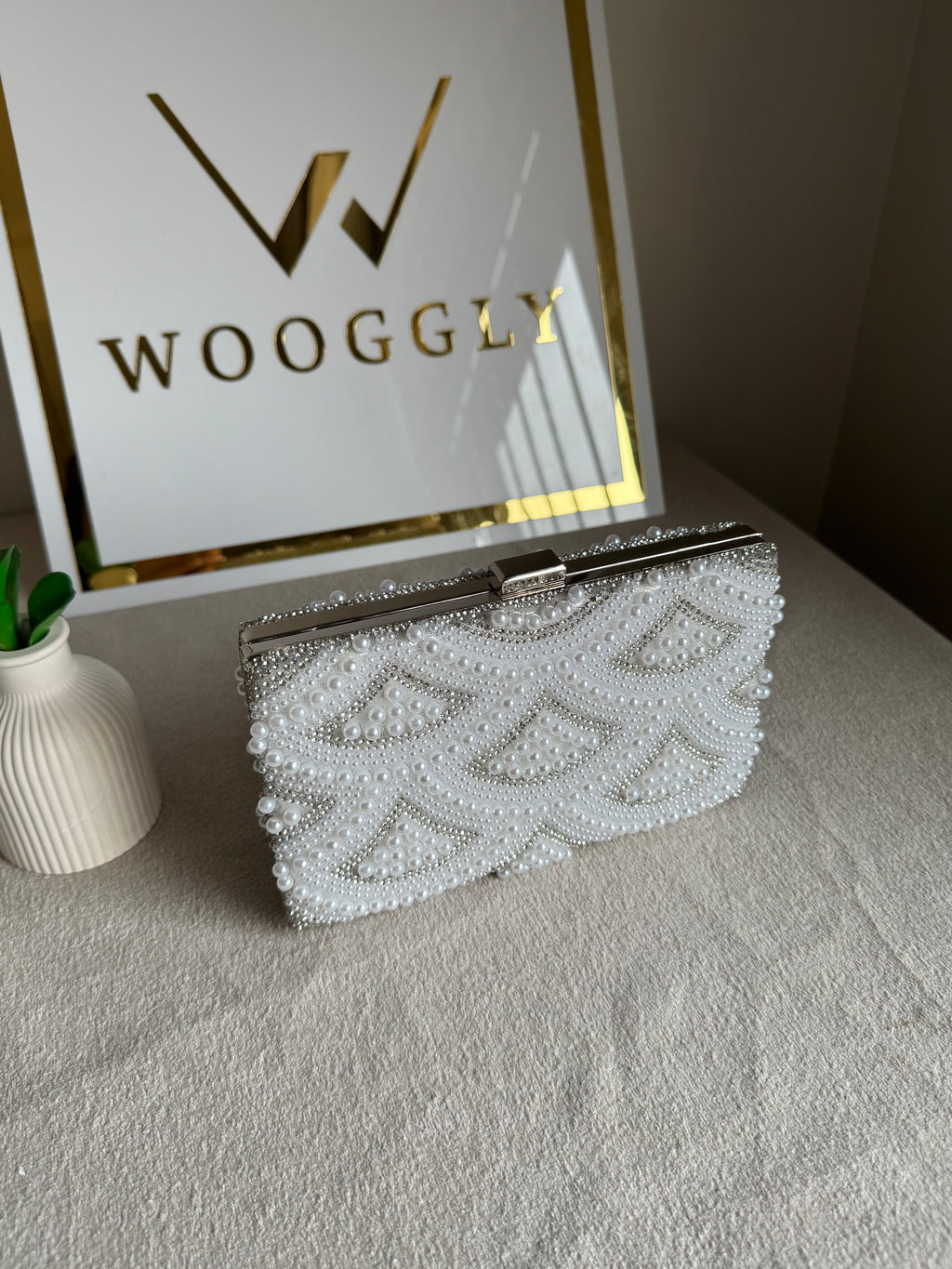 Shanze Pearl Clutch