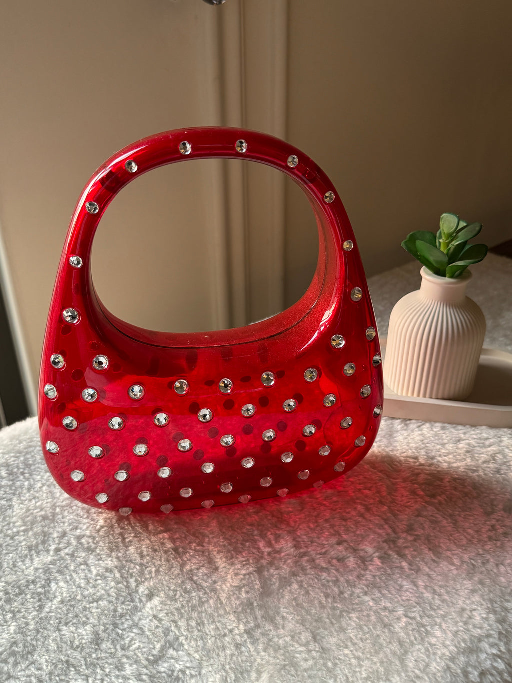 Glimmer Clutch (Red) with Long Chain