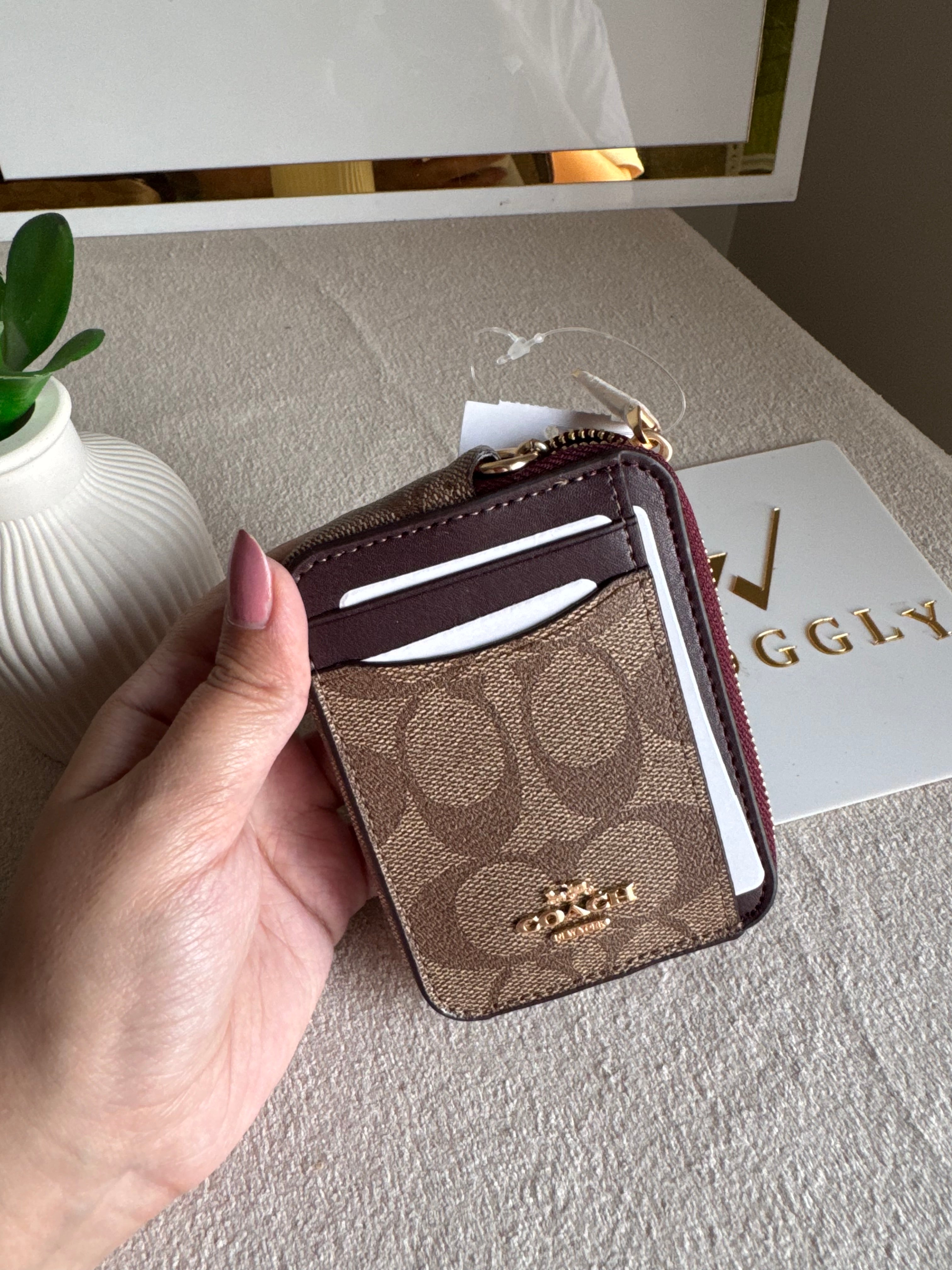 Coach Zip Card Case - Apricot Magenta