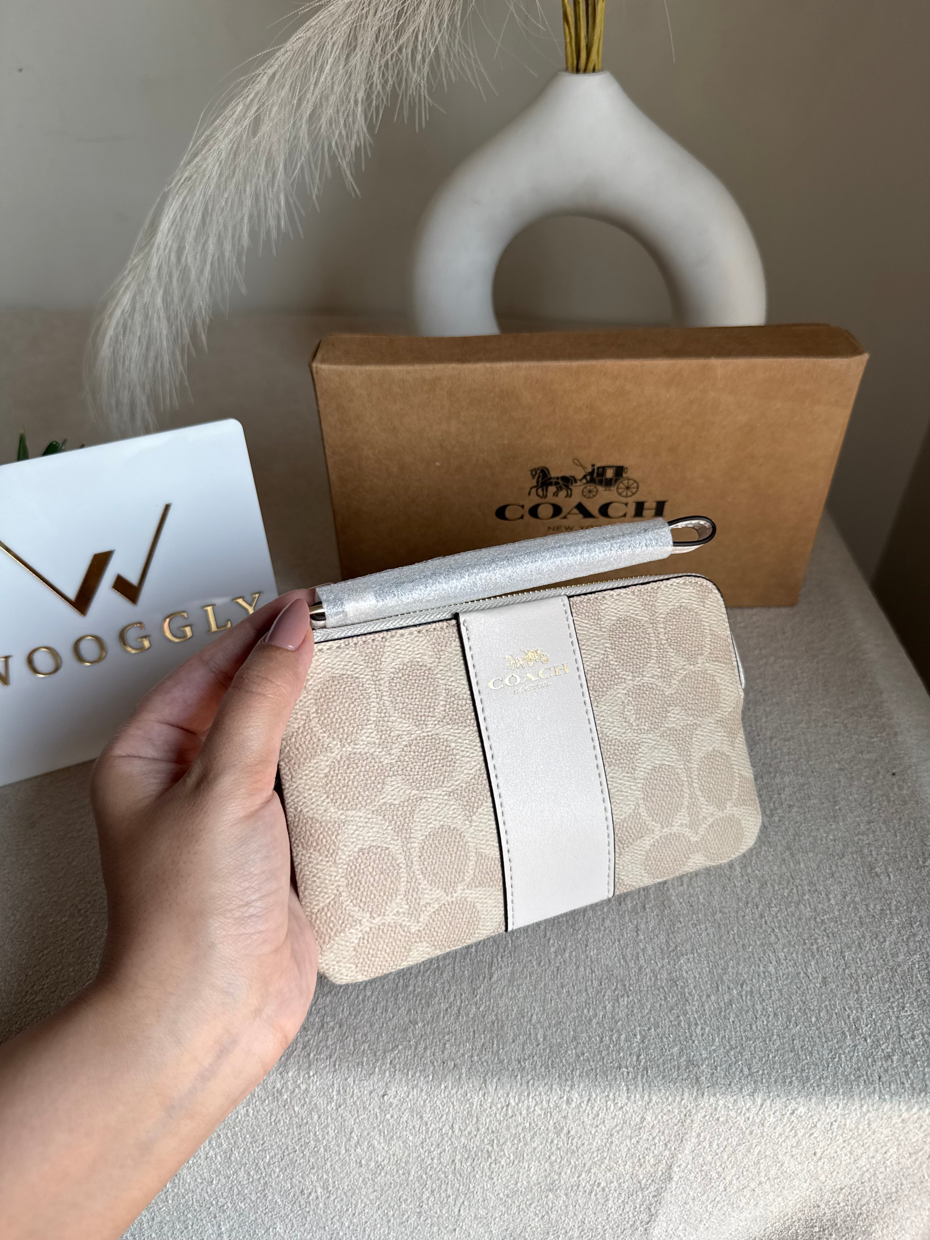 High Quality Wristlet - Apricot Fawn