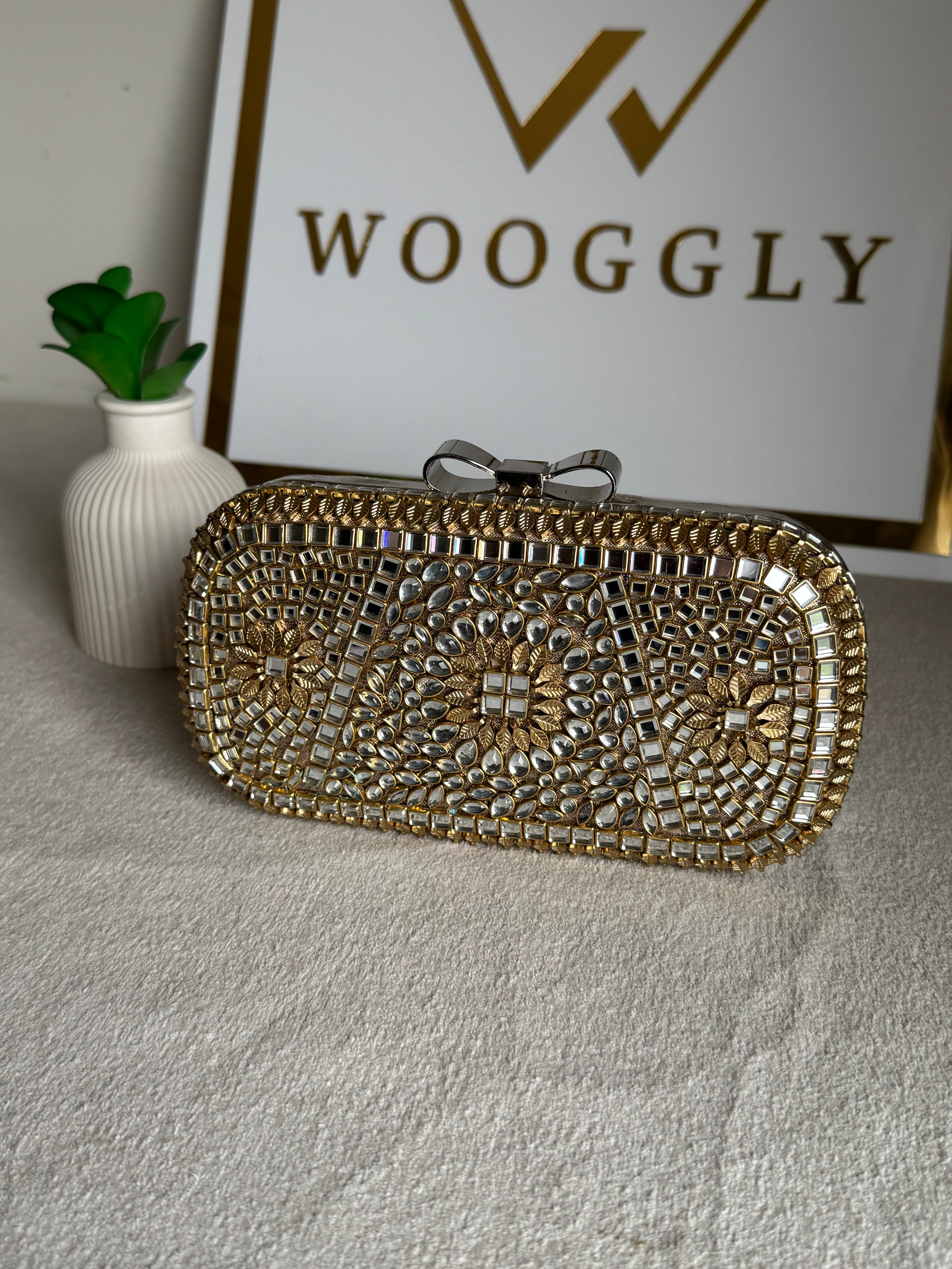 Mahe e Noor Kundan Clutch