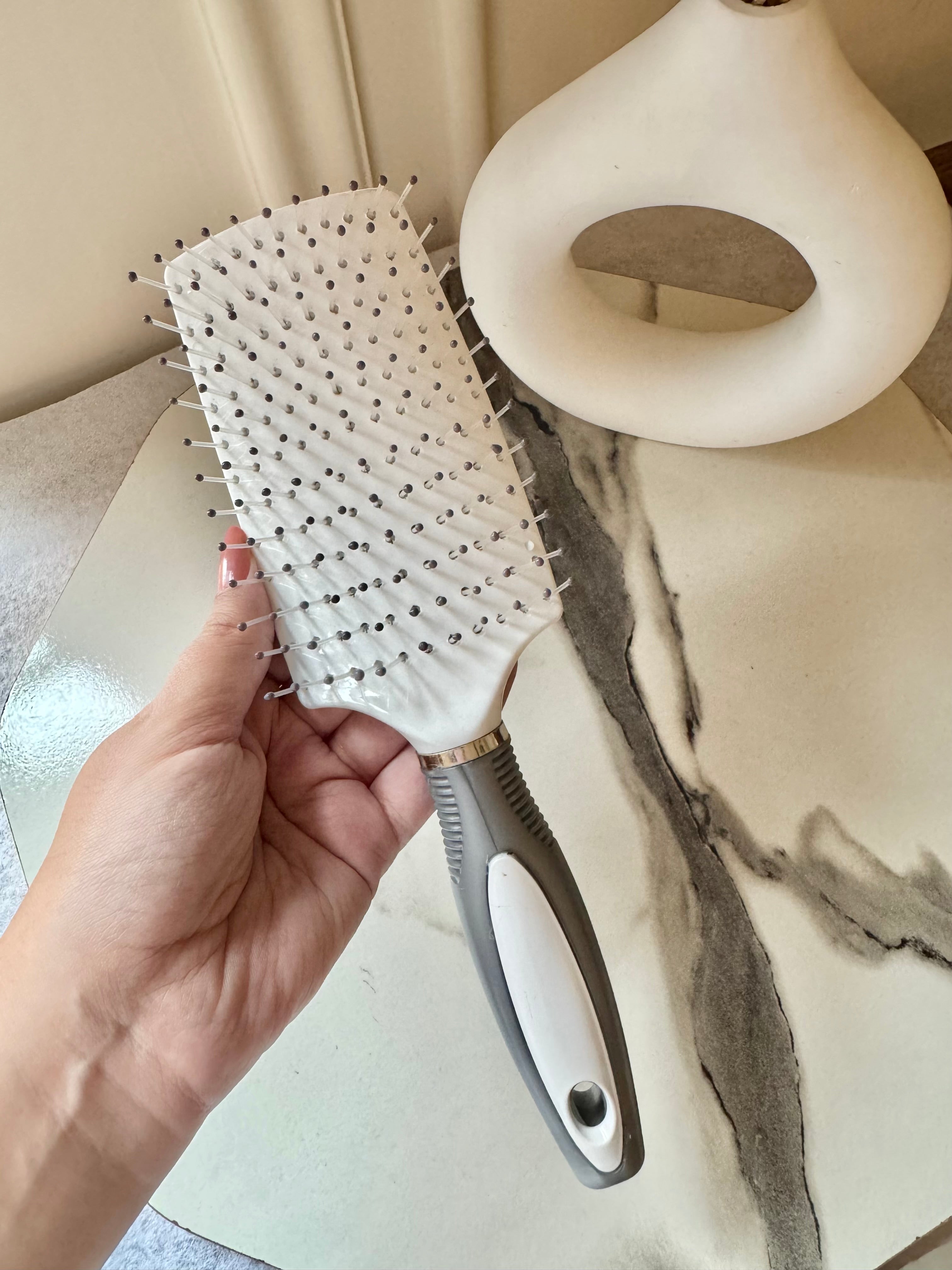 Detangle Hair Brush - White & Grey