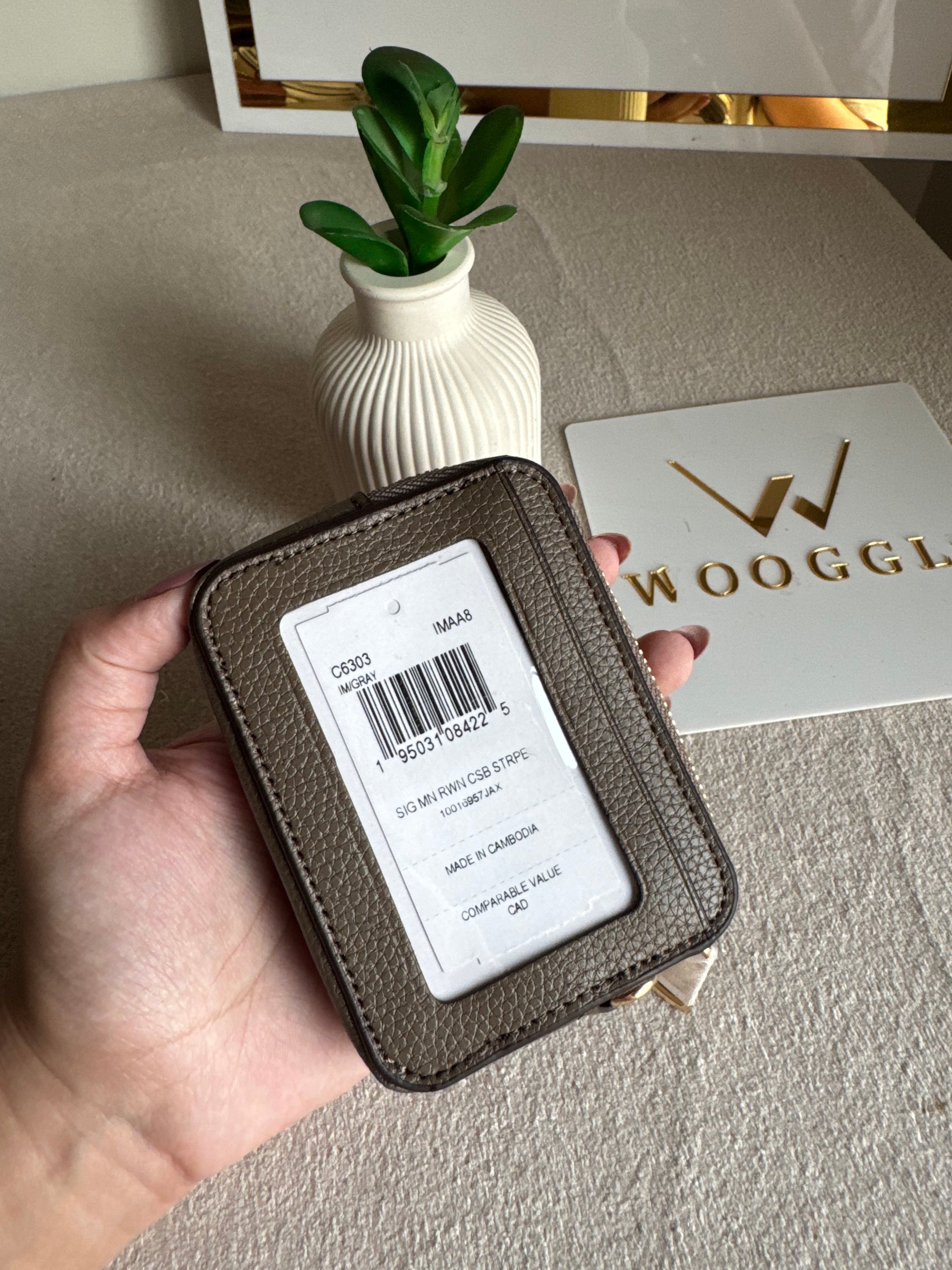 Coach Zip Card Case - Olive