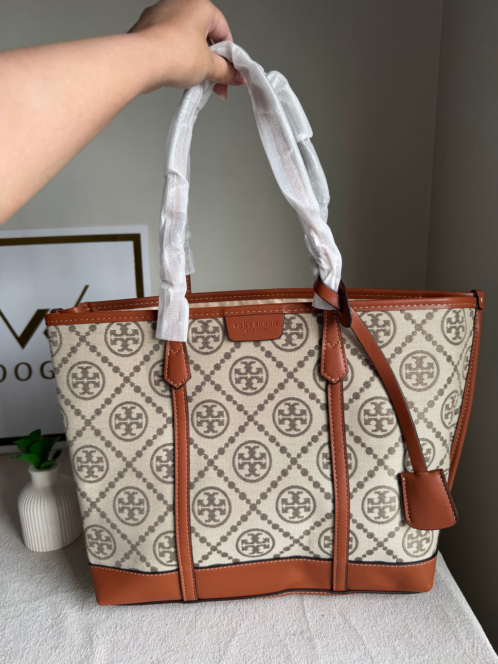 Tory Burch Tote Bag - Beige & Brown