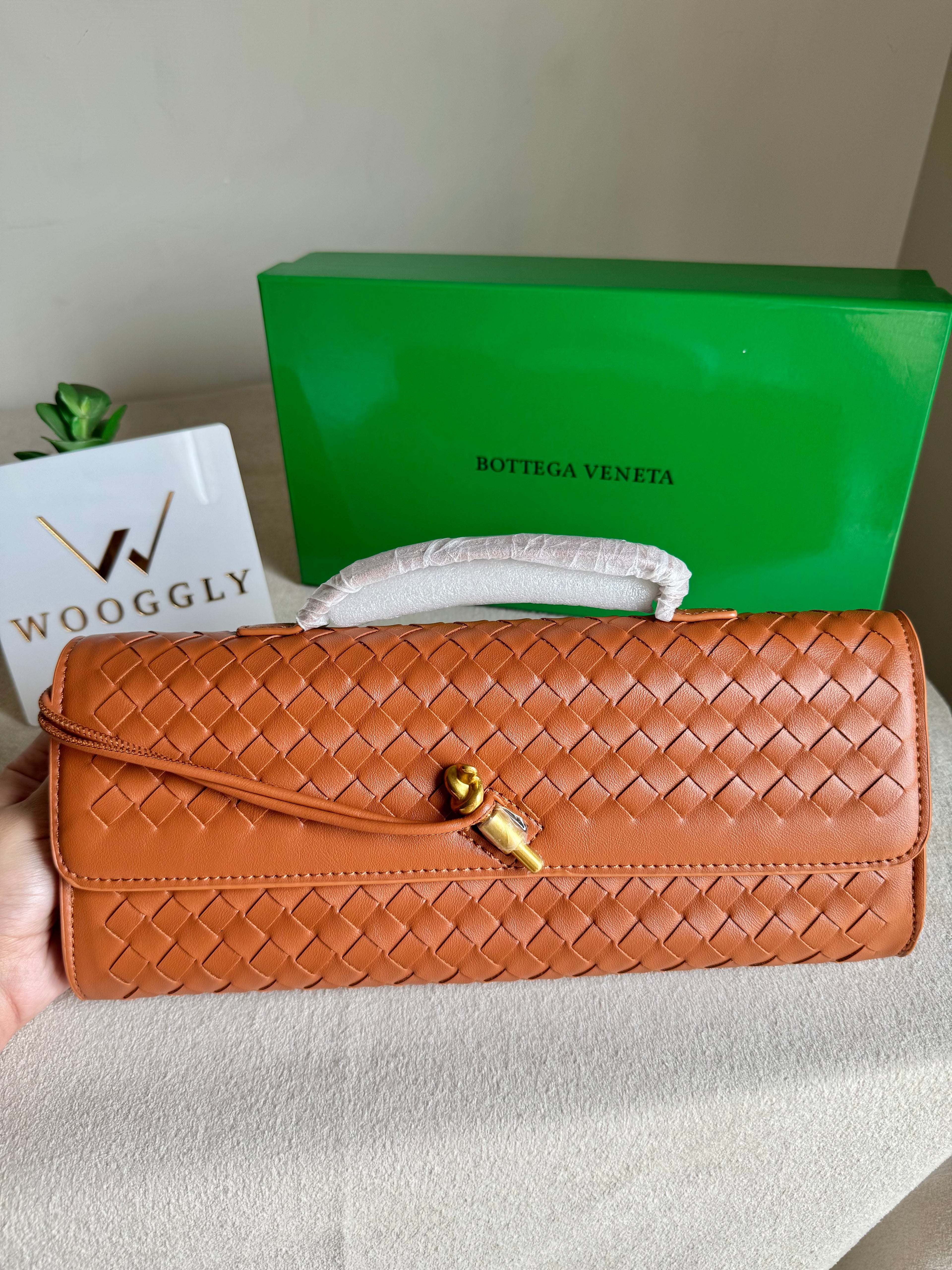 Premium Bottega Veneta Viral Bag with BOX Packing - Brown