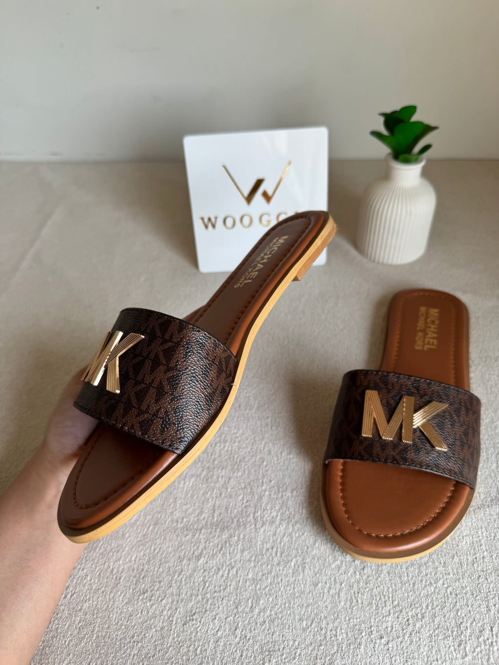 Viral MK Slides - Chocolate Brown