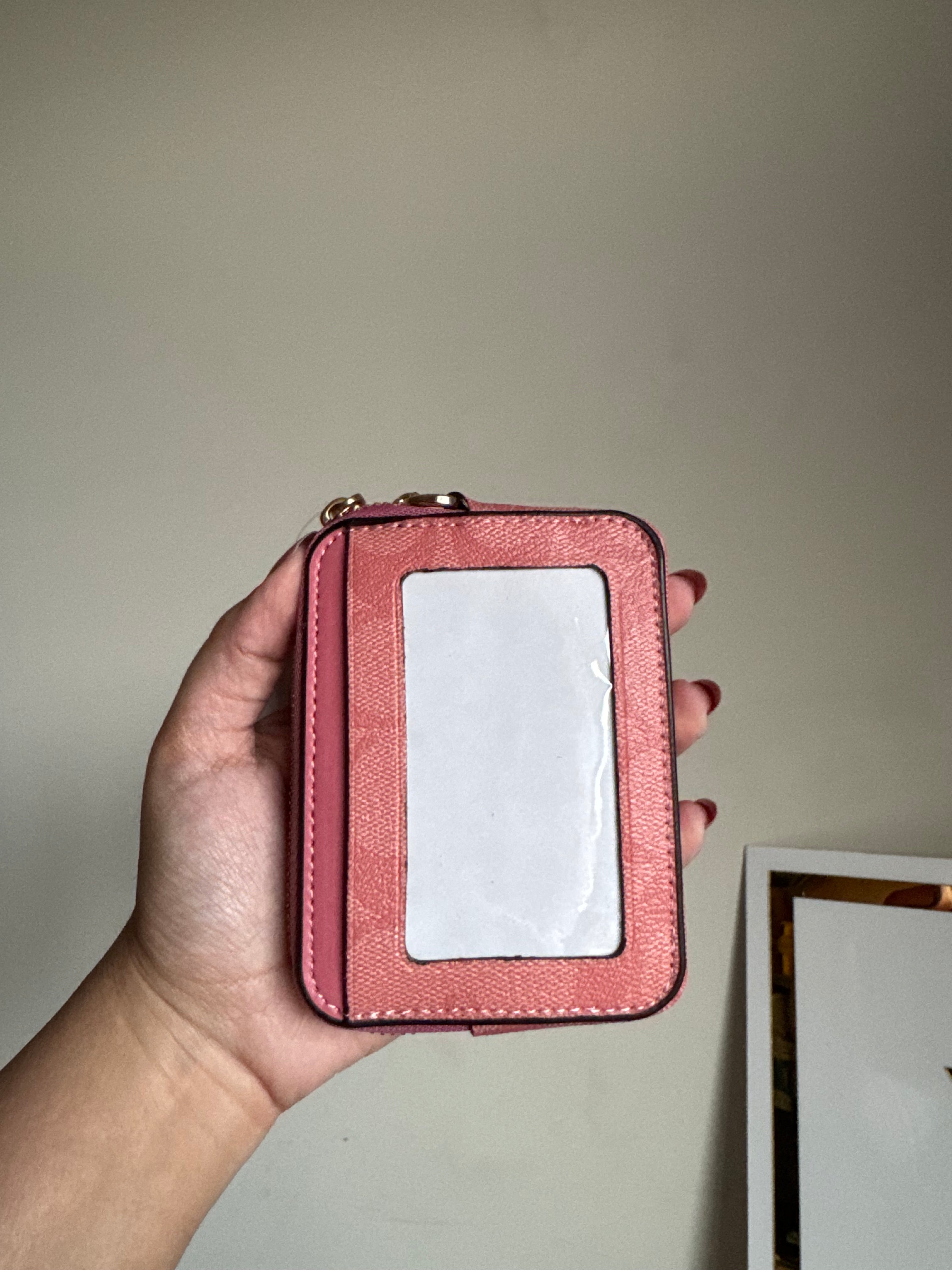 Coach Zip Card Case - Signature Pink