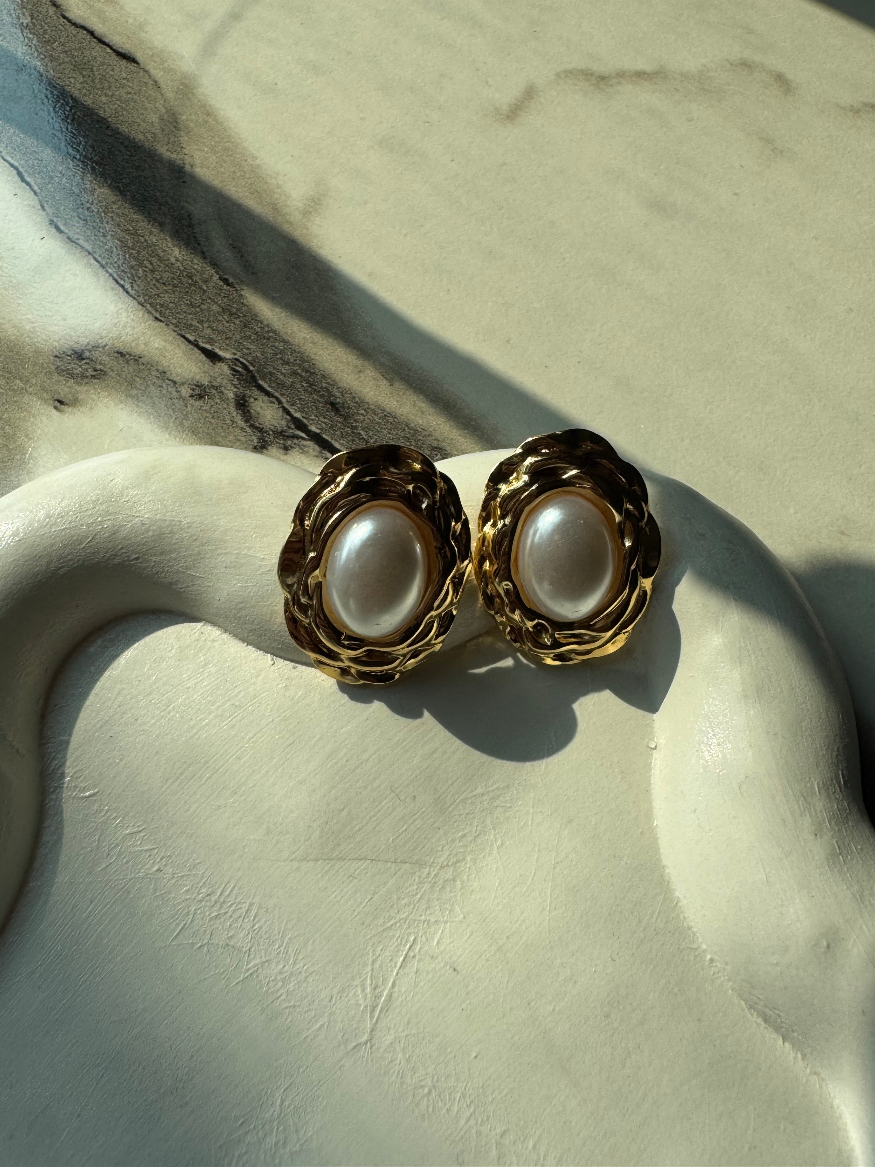 Celestial Pearl Earrings - 18K Gold Plated