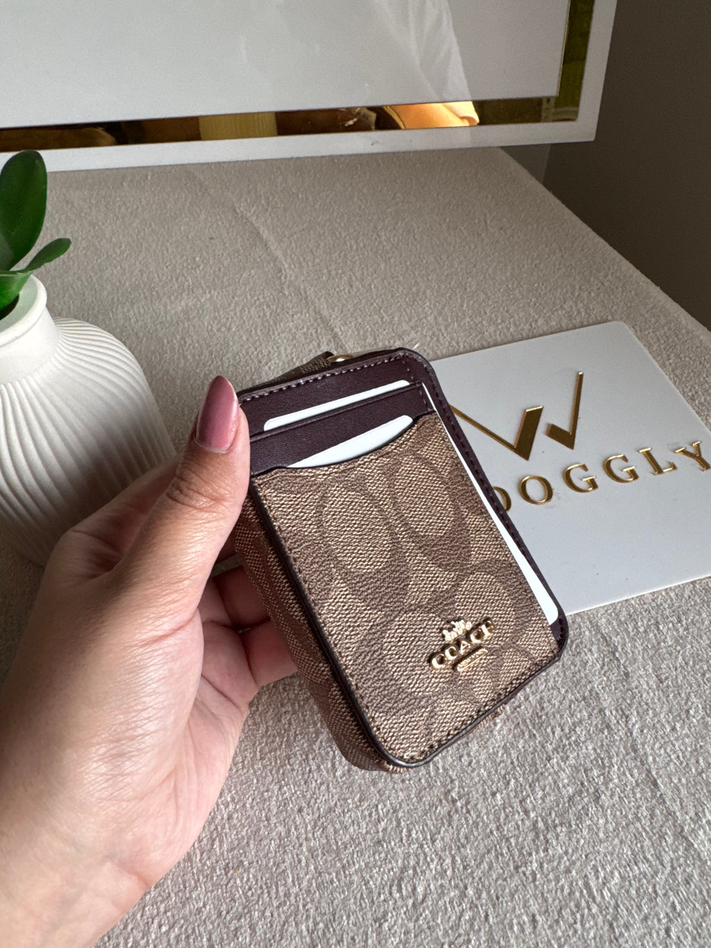 Coach Zip Card Case - Apricot Magenta