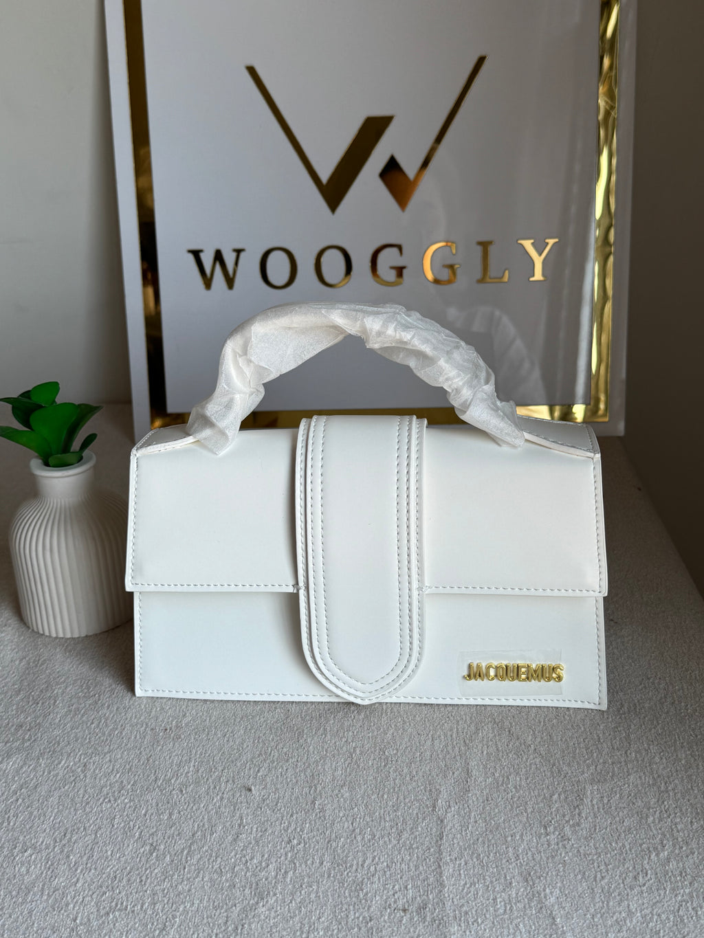 Jacquemus - Medium Bambino (White) BOX PACKING