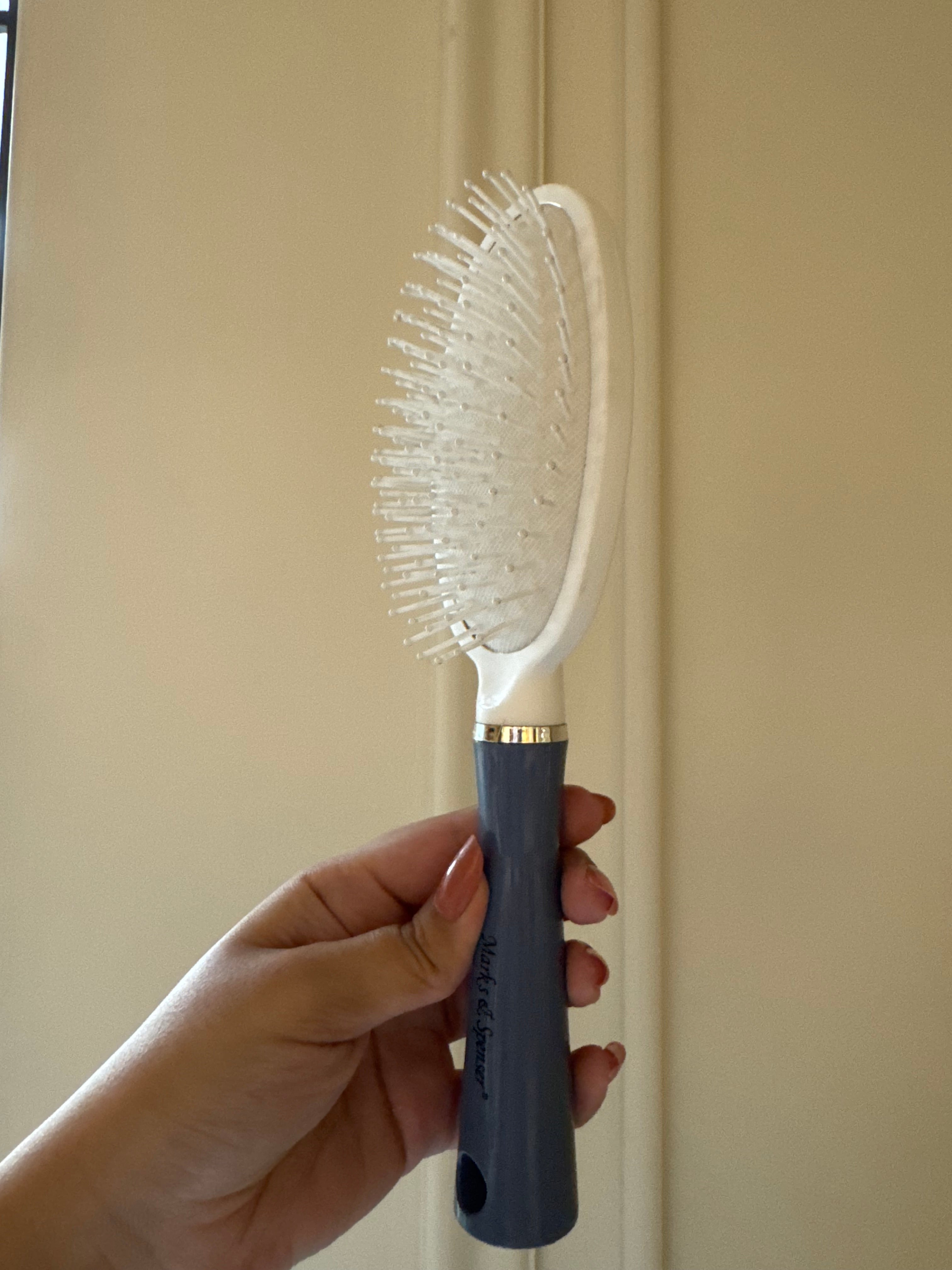 Softest Dark Grey Brush