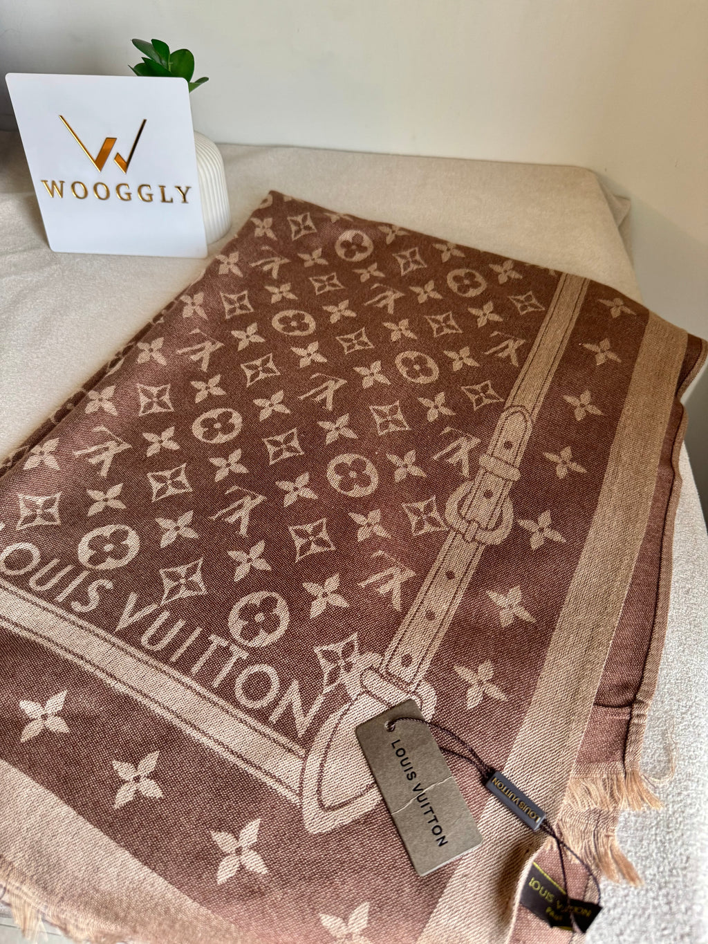 LV Warm Shawl Brown