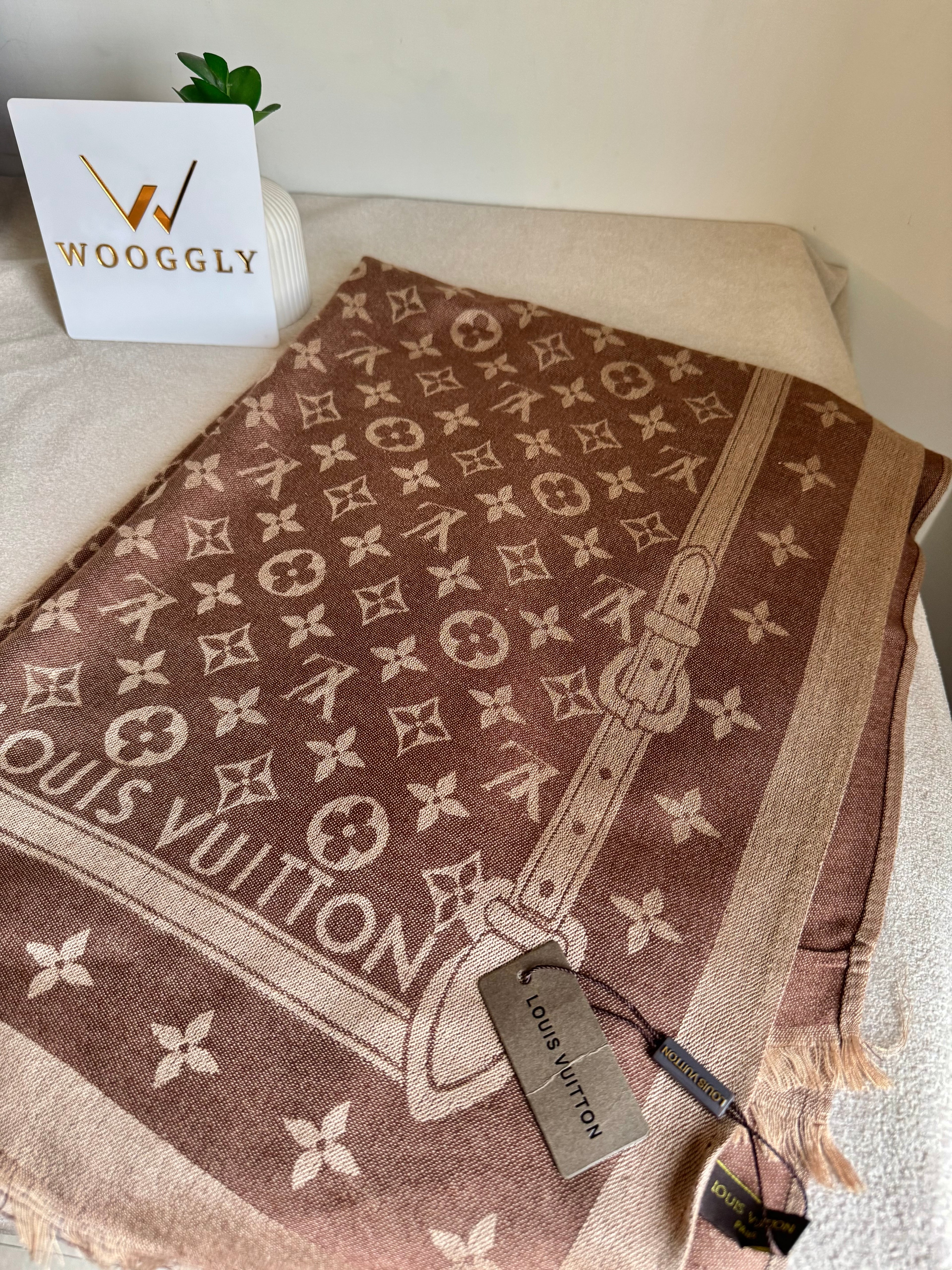 LV Warm Shawl Brown