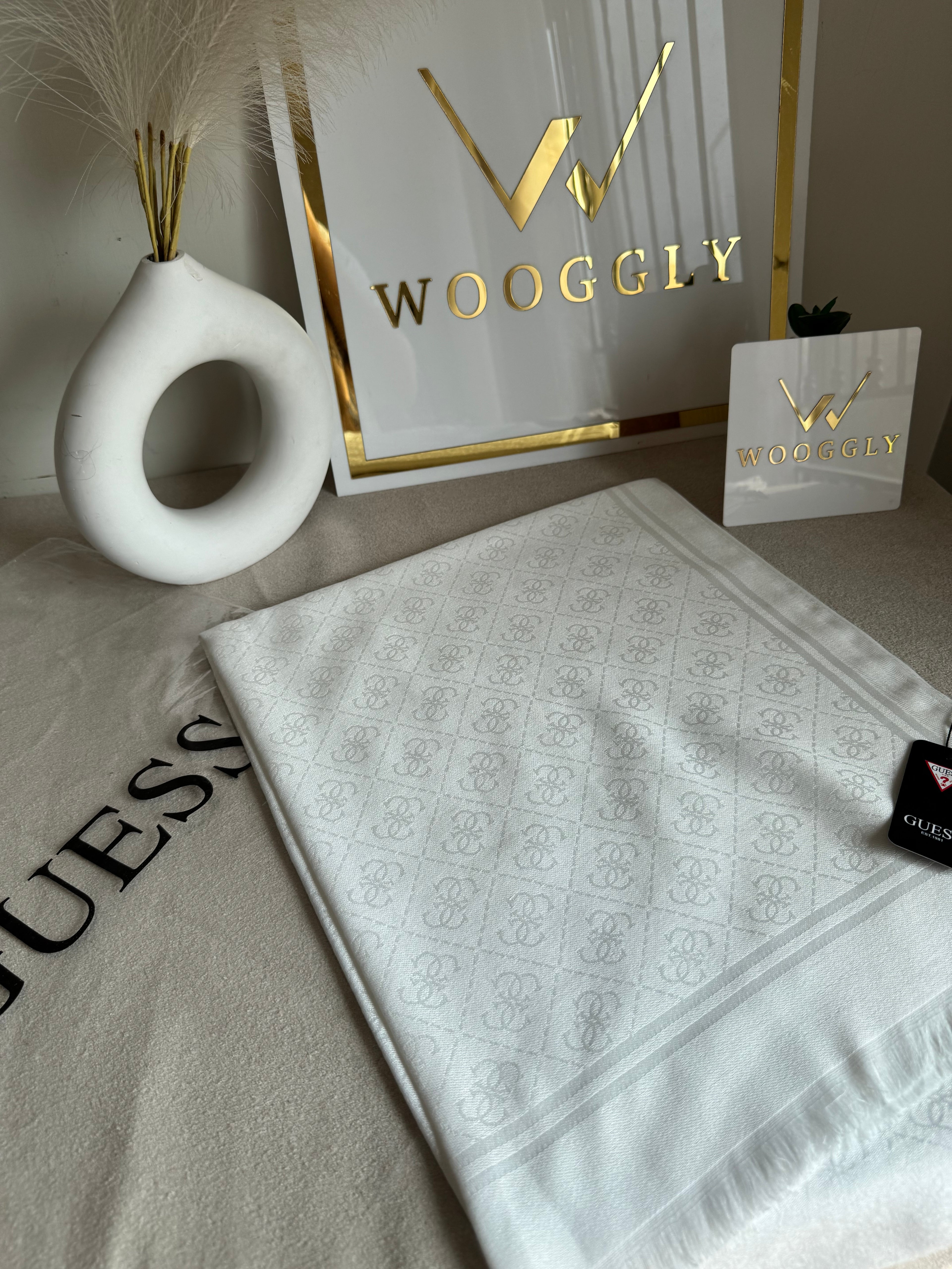 Guess Stoller White