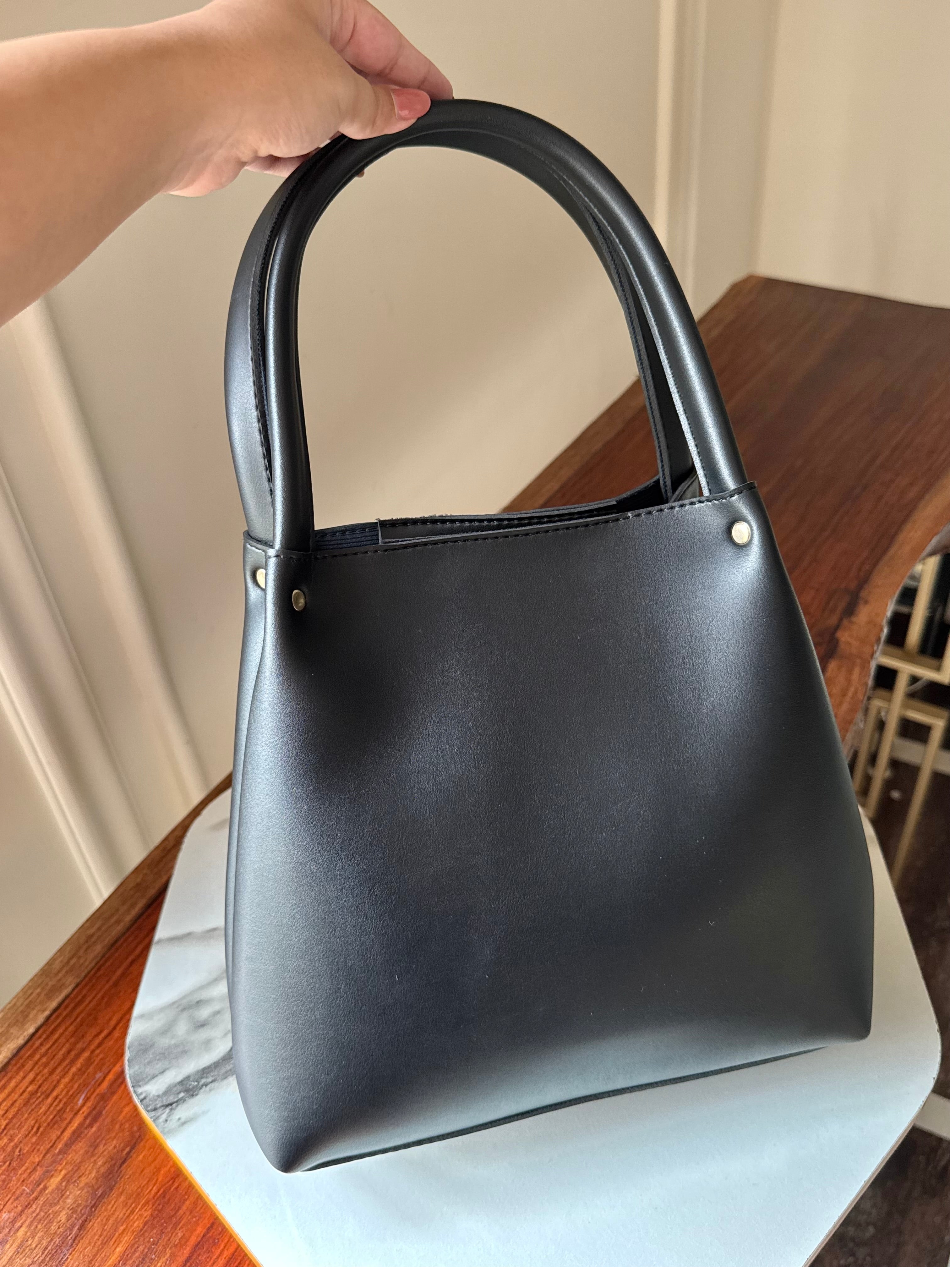 Velvet Puff Bag - Black